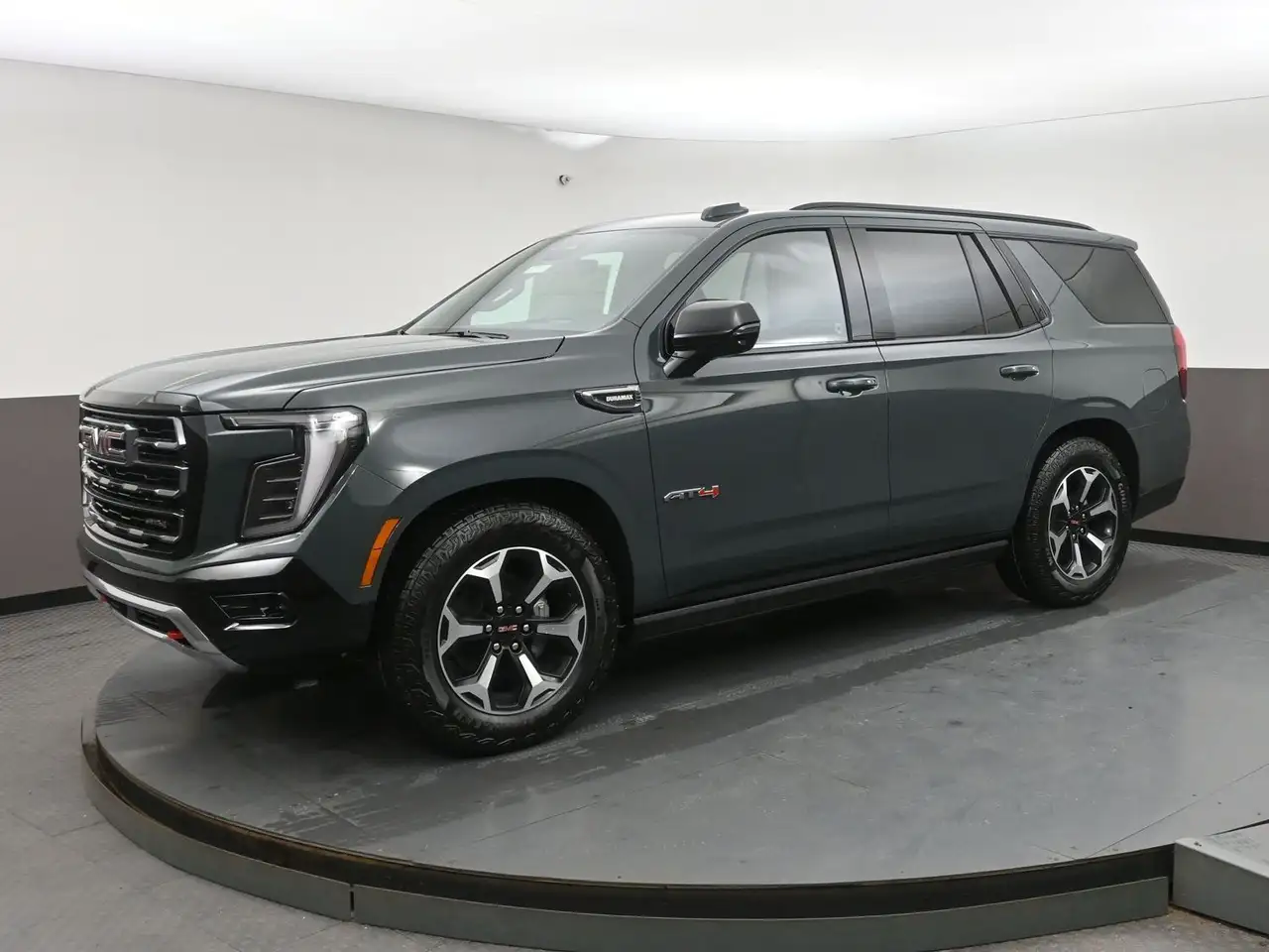 GMC Yukon снимка GMC Yukon