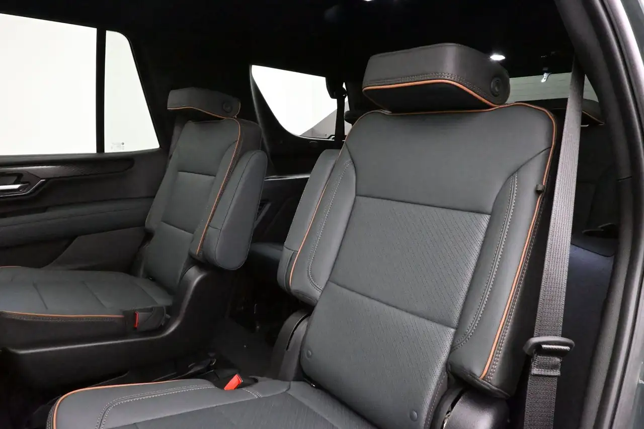GMC Yukon снимка GMC Yukon