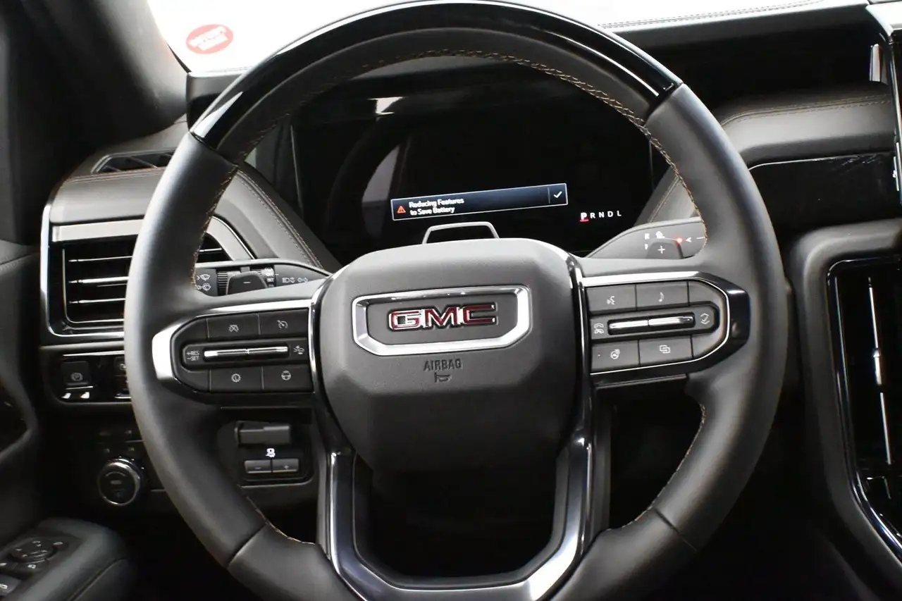 GMC Yukon снимка GMC Yukon