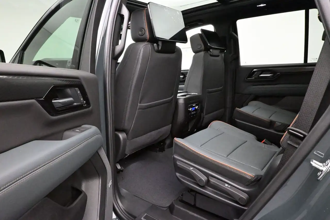 GMC Yukon снимка GMC Yukon