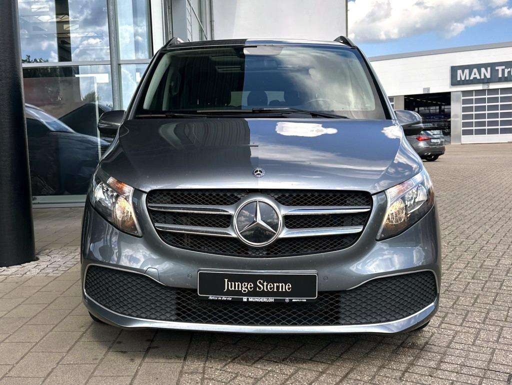 Mercedes-Benz V 250