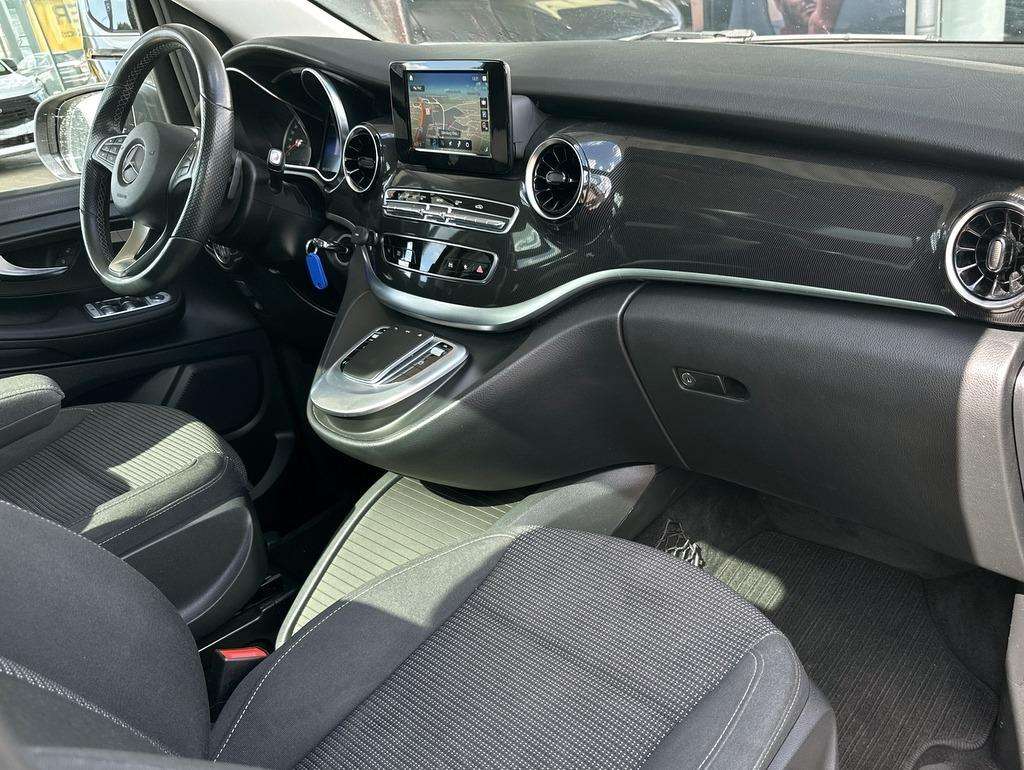 Mercedes-Benz V 250