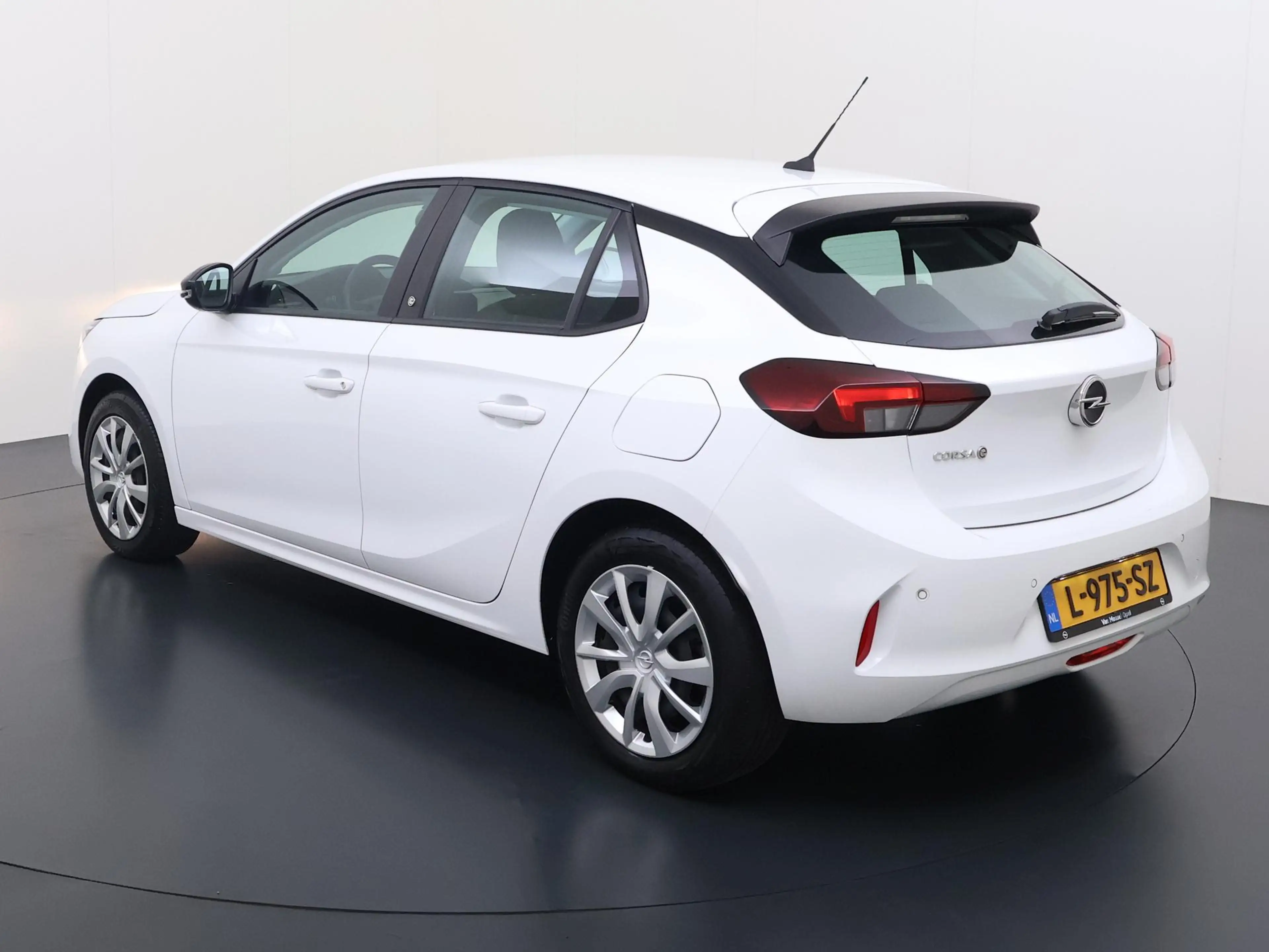 Opel Corsa-e Edition 50 kWh | Apple carplay / Android | Navigat — photo 2