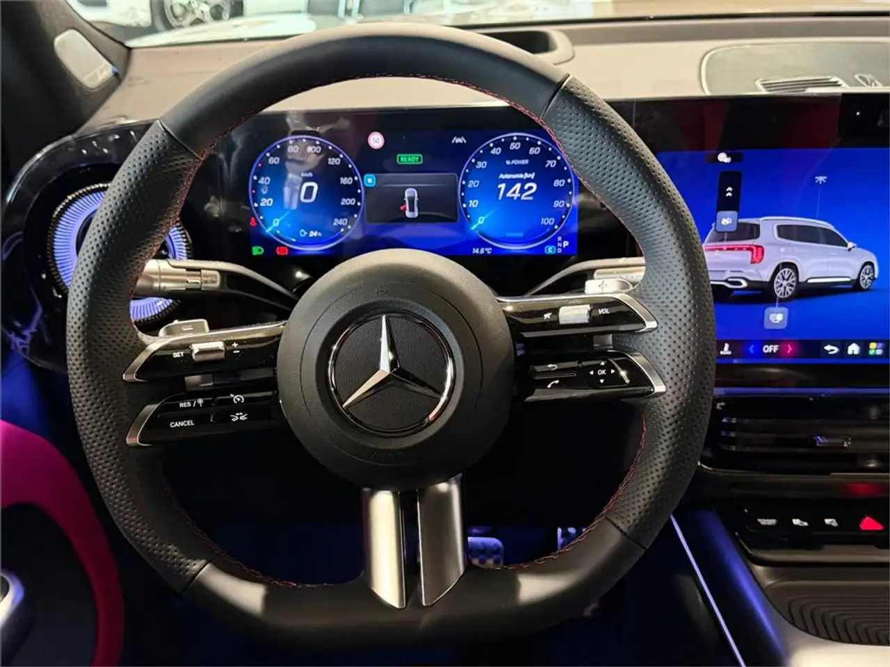 Mercedes-Benz GLB 2026