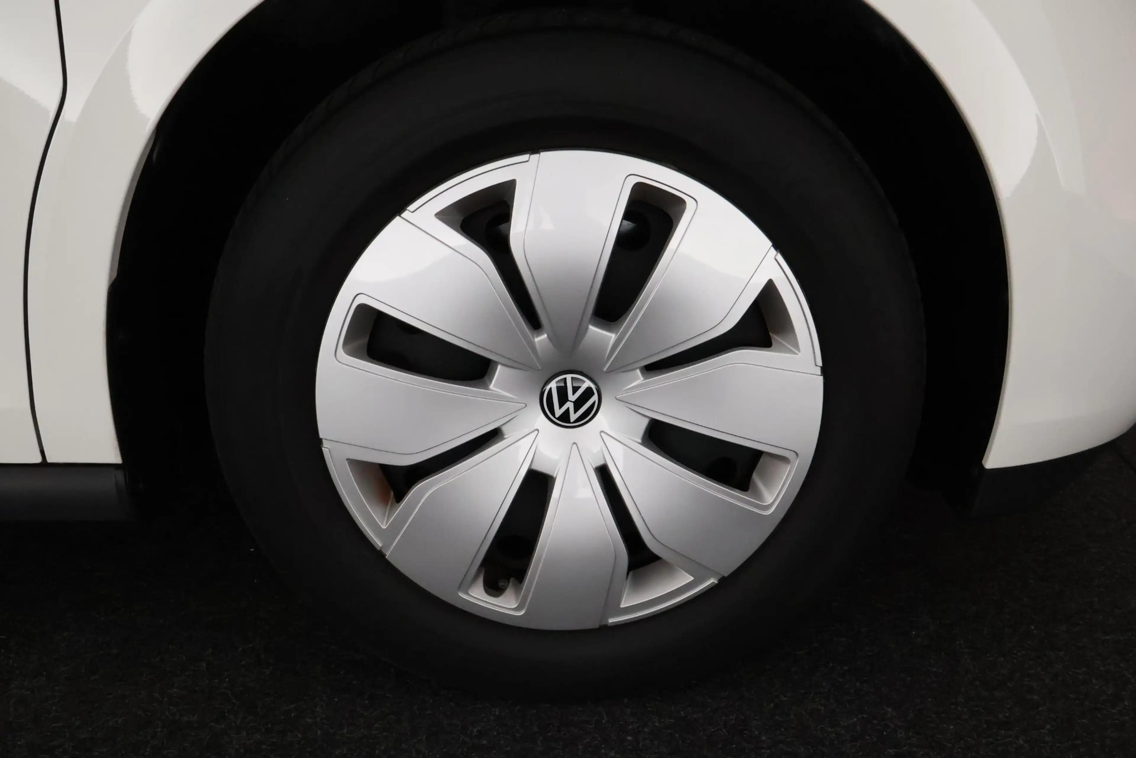 Volkswagen ID. Buzz Cargo 77 kWh 204pk SOH 98% Trekhaak 3Pers. ACC Navigatie — photo 38