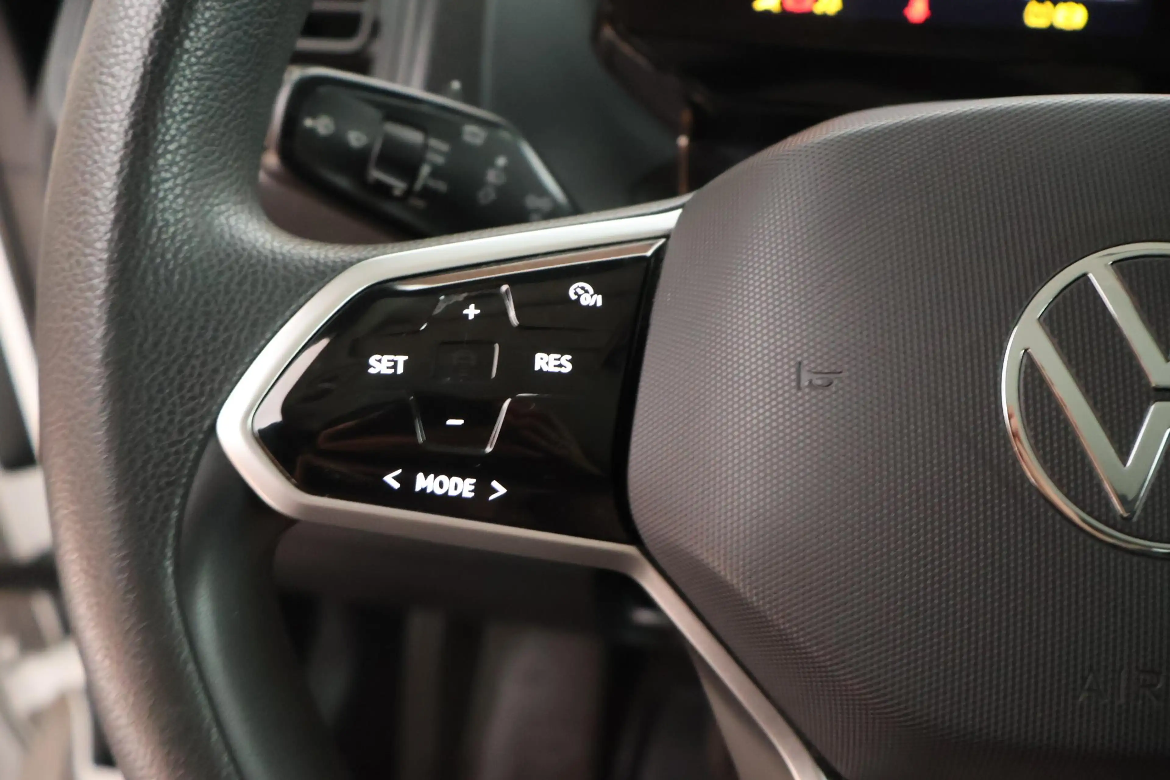 Volkswagen ID. Buzz Cargo 77 kWh 204pk SOH 98% Trekhaak 3Pers. ACC Navigatie — photo 18