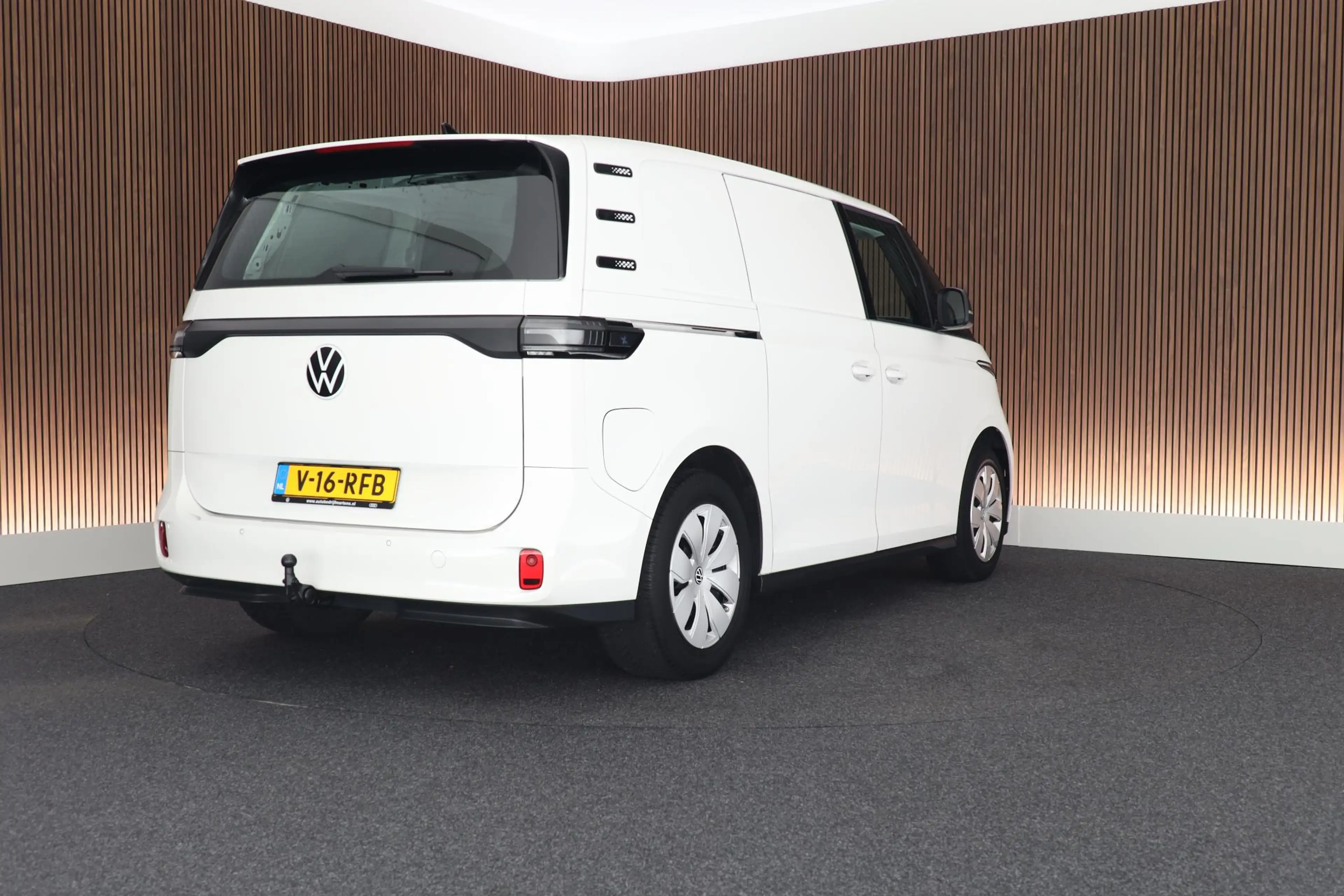 Volkswagen ID. Buzz Cargo 77 kWh 204pk SOH 98% Trekhaak 3Pers. ACC Navigatie — photo 10