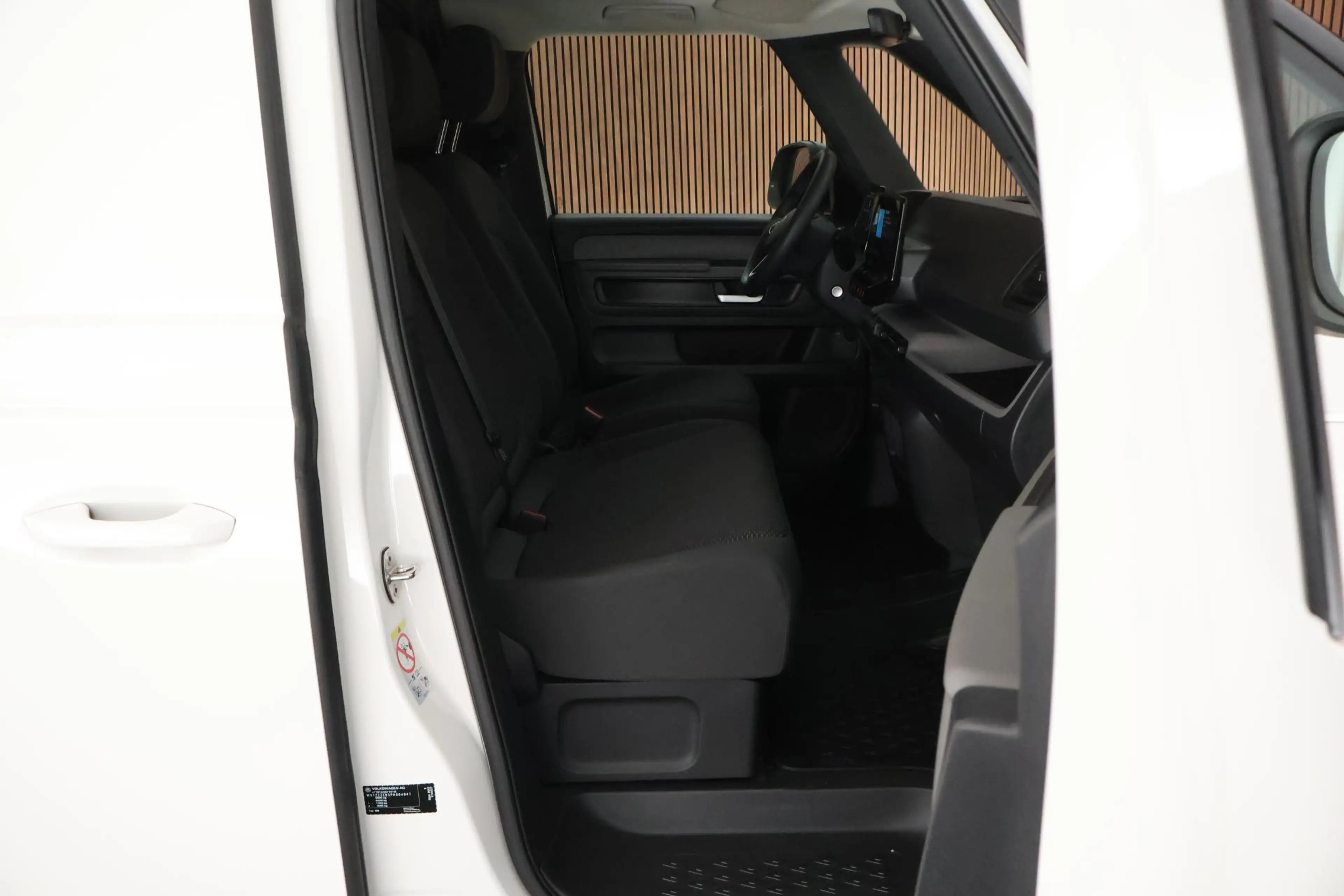 Volkswagen ID. Buzz Cargo 77 kWh 204pk SOH 98% Trekhaak 3Pers. ACC Navigatie — photo 14