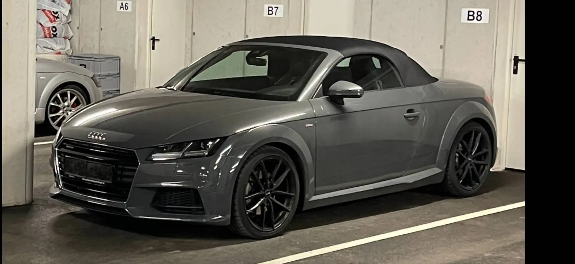 Audi TT TT Roadster 2,0 TFSI Quattro S-Tronic nur 46000 KM, 230 PS, S-Line Paket Grau - 1