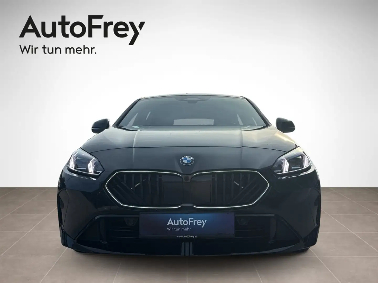 BMW 123 i xDrive Schwarz - 2