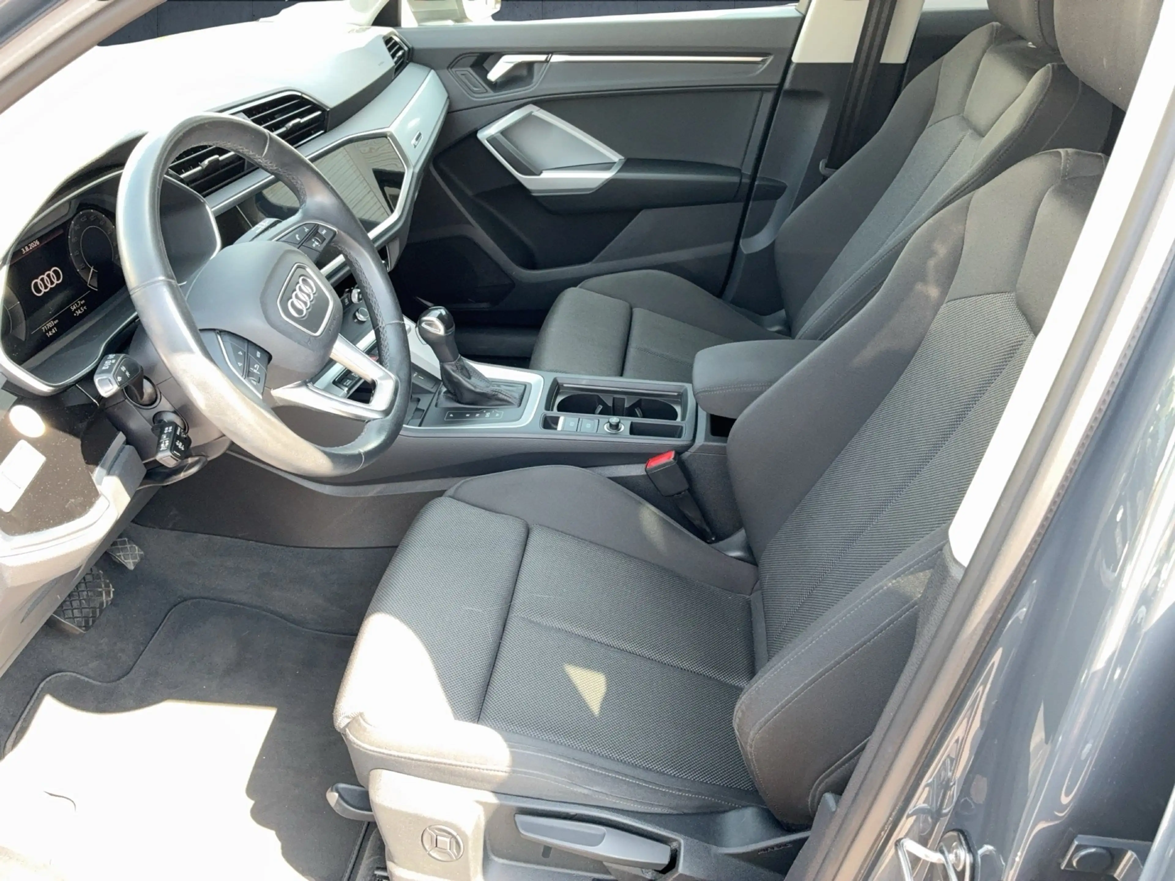 Audi Q3 Sportback TFSI e 45 TFSI e 180(245)  S tronic — photo 10