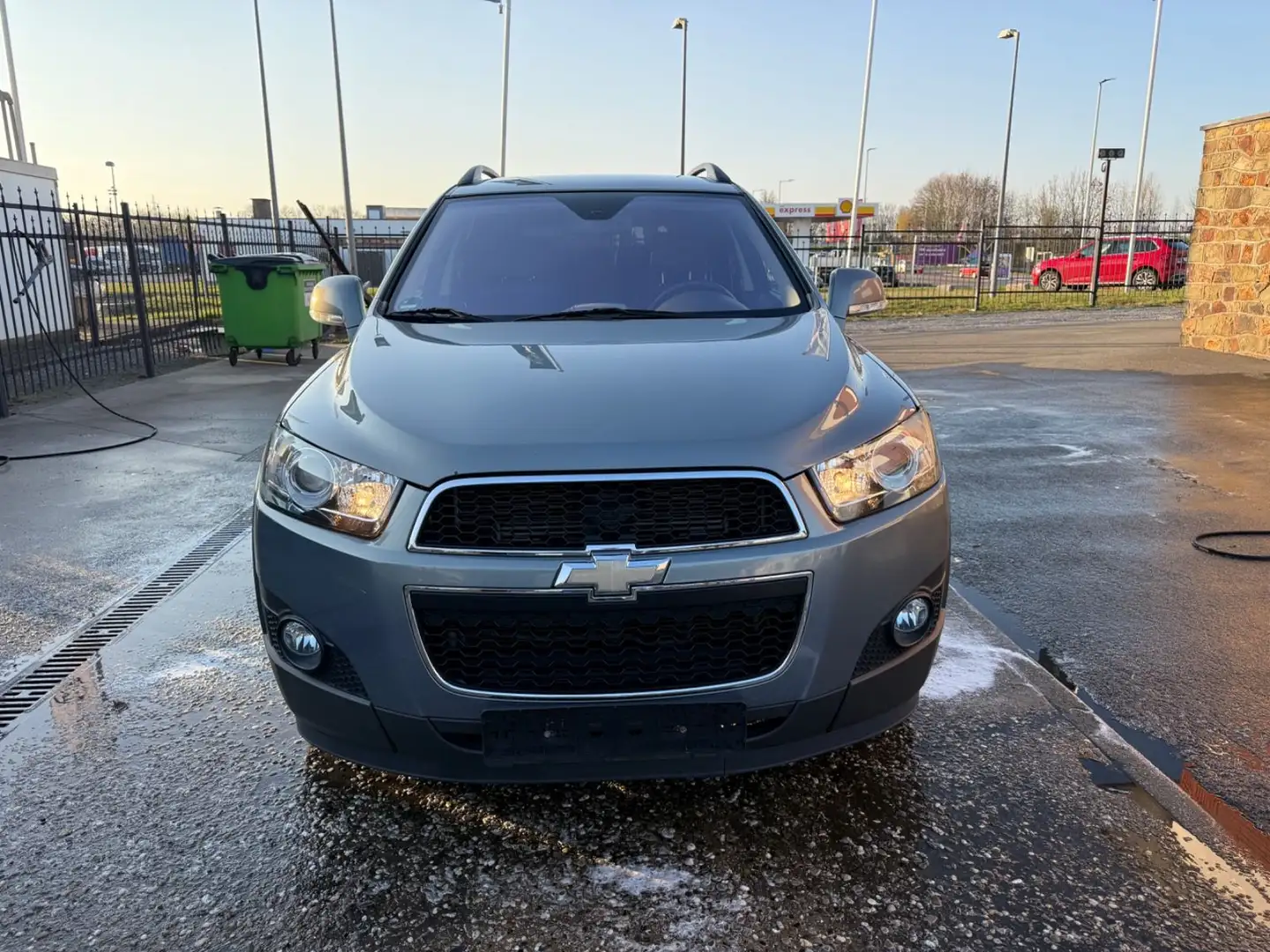 Chevrolet Captiva 2.2 D LT 2WD,7sitzer ,Klima,navi,E5 Gris - 2