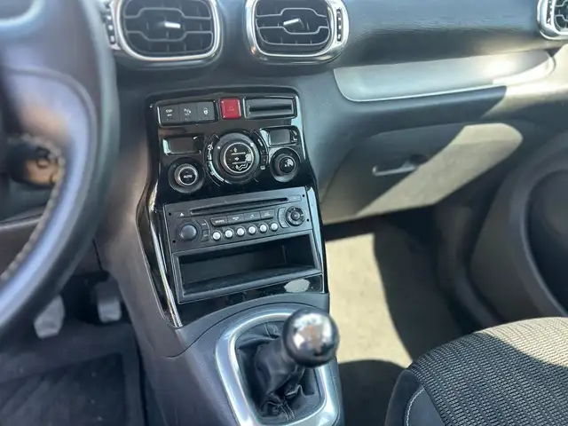 Citroen C3 Picasso view 13