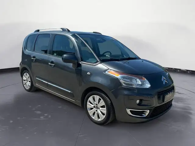 Citroen C3 Picasso view 3