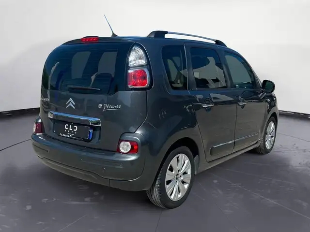 Citroen C3 Picasso view 4