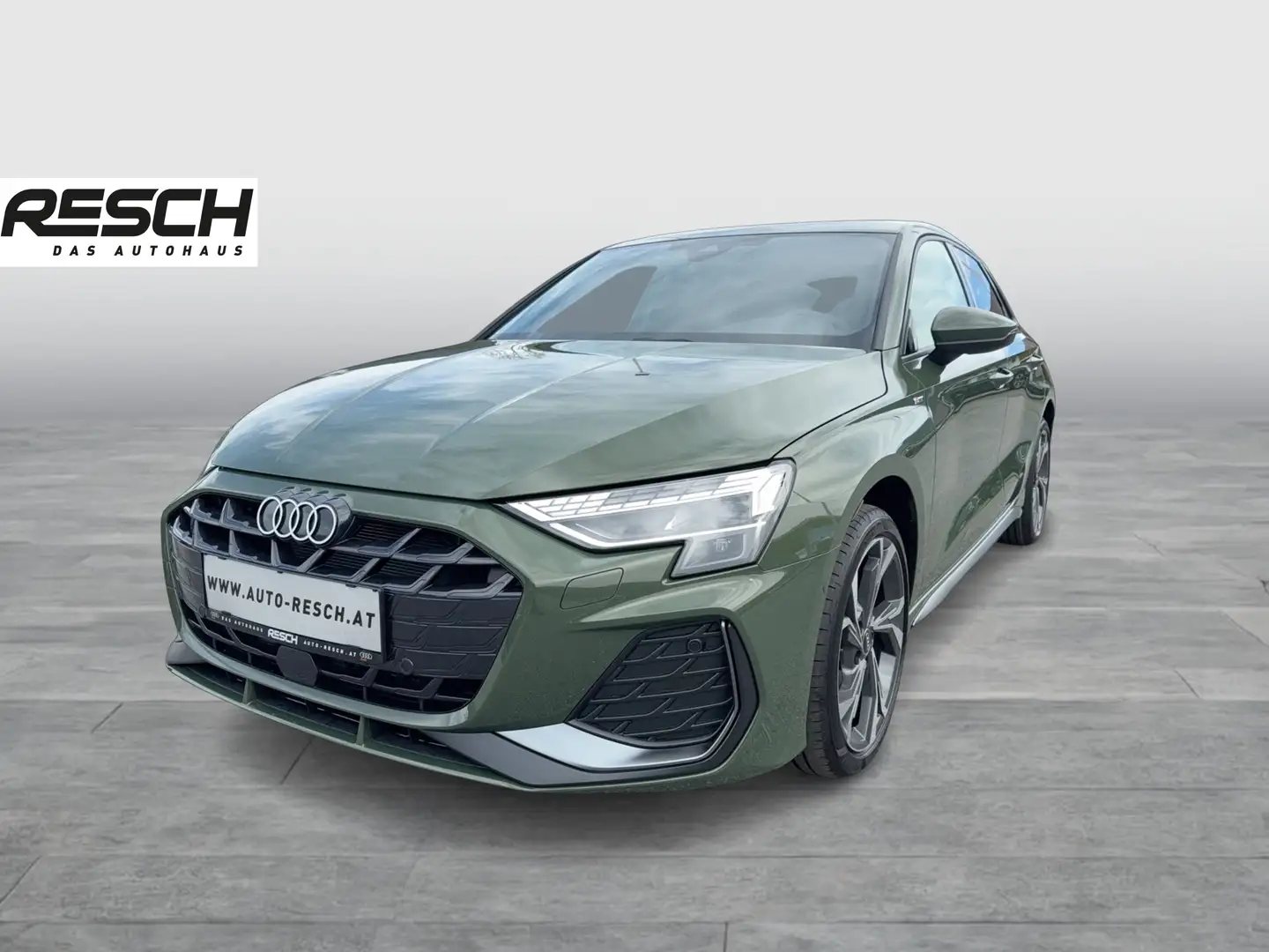 Audi A3 Sportback 30 TFSI S line Verde - 1