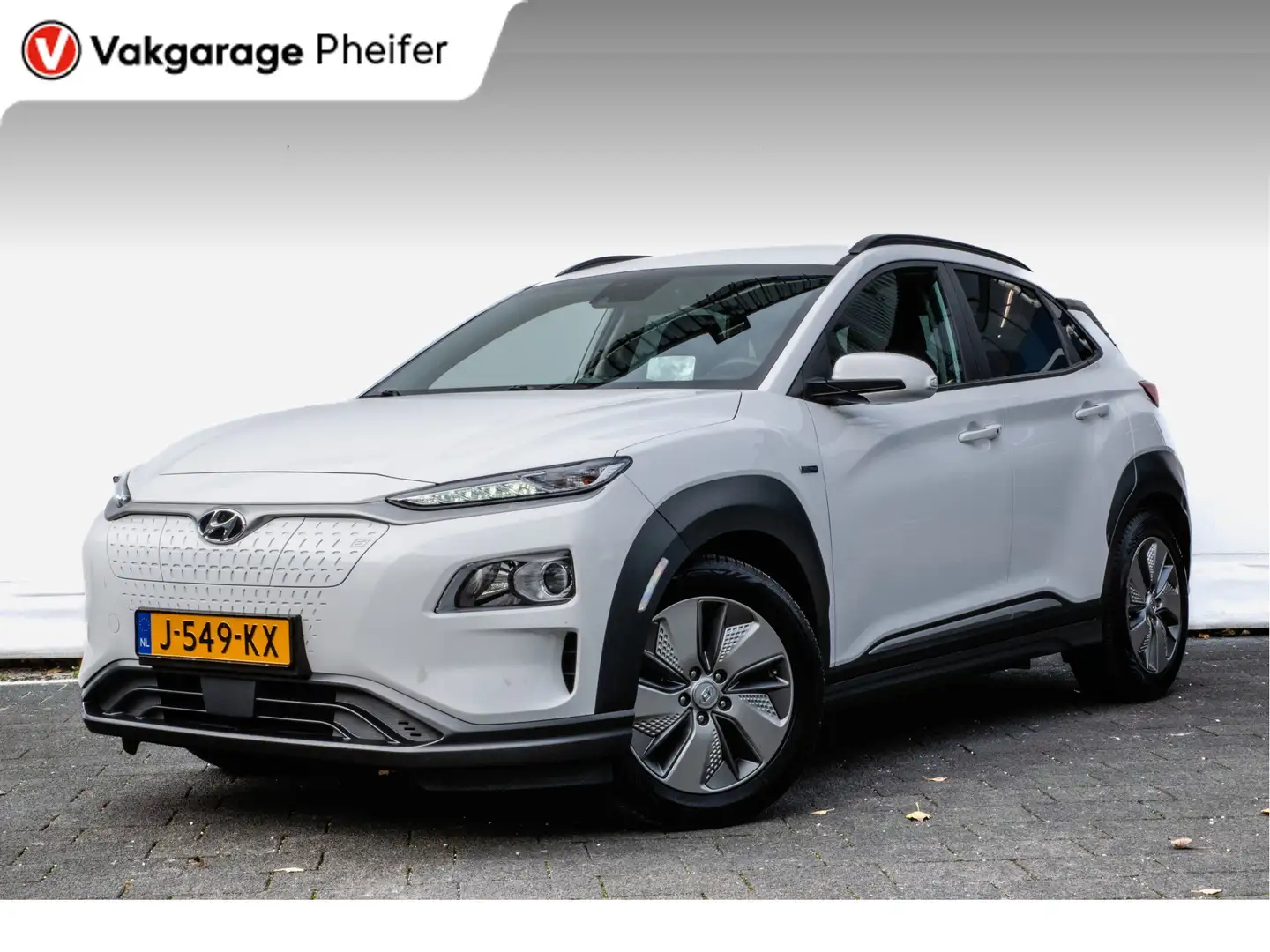 Hyundai KONA EV Fashion 64 kWh Trekhaak/ 3-Fase/ Warmtepomp/ Na Wit - 1