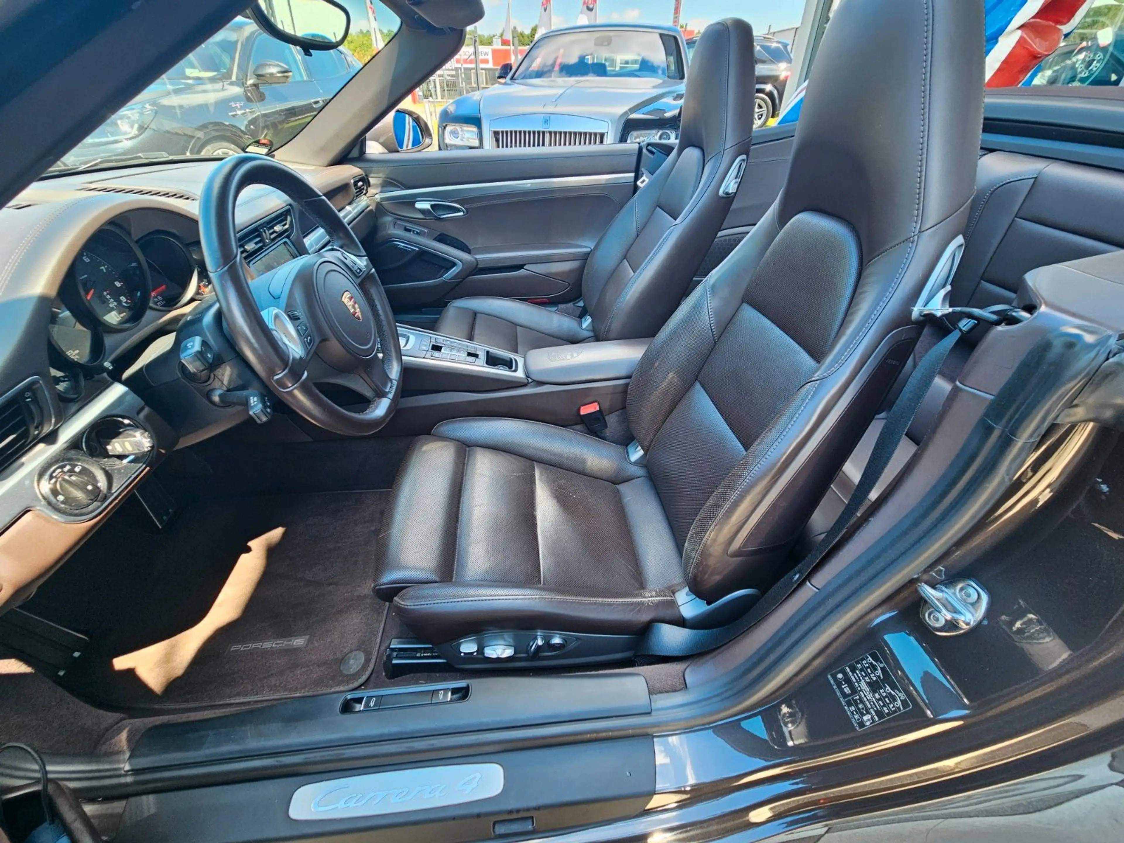 Porsche 911 Carrera 4 Cabriolet *Approved 10.2027* — photo 10