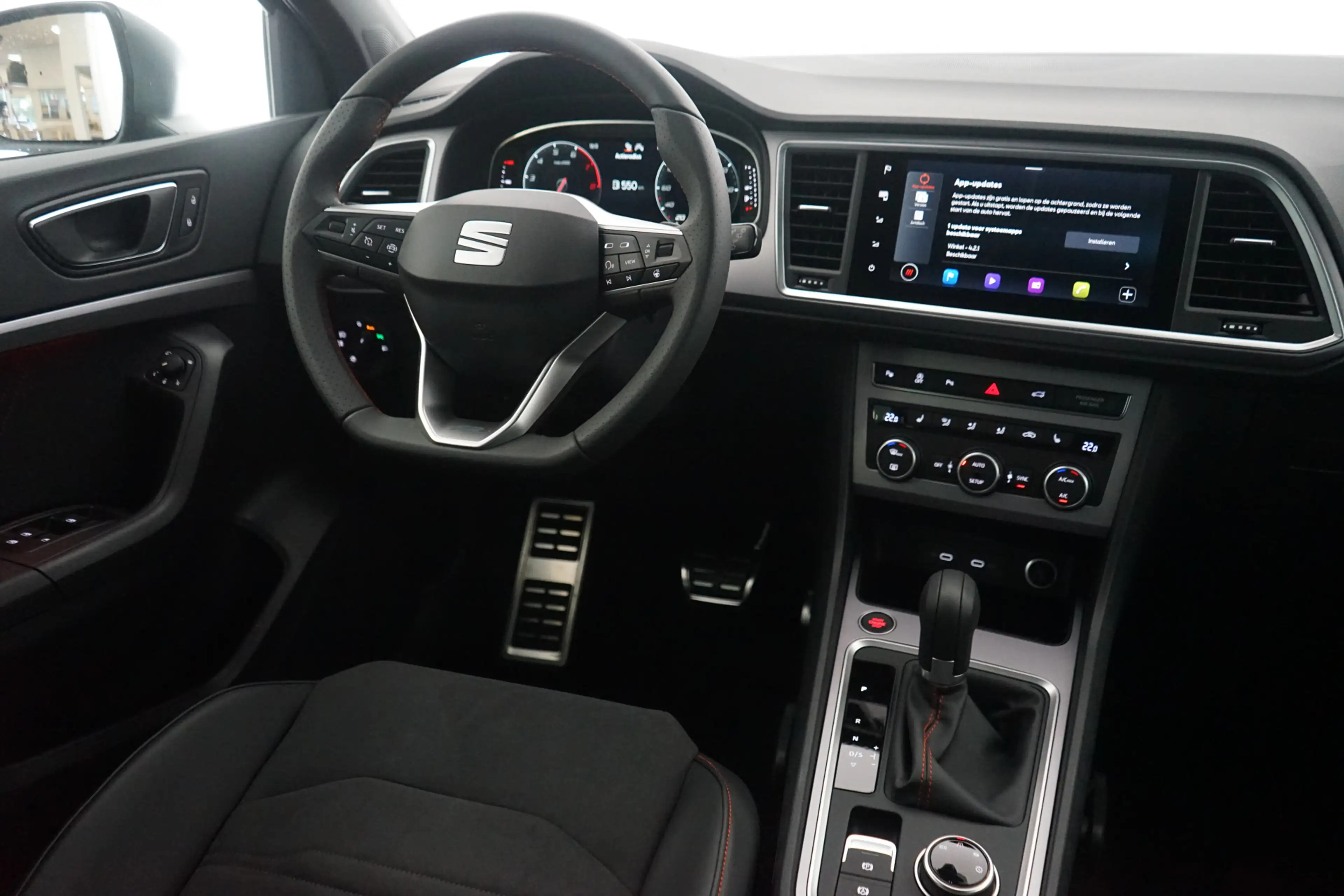 SEAT Ateca 1.5 TSI Xperience Business Intense — photo 15