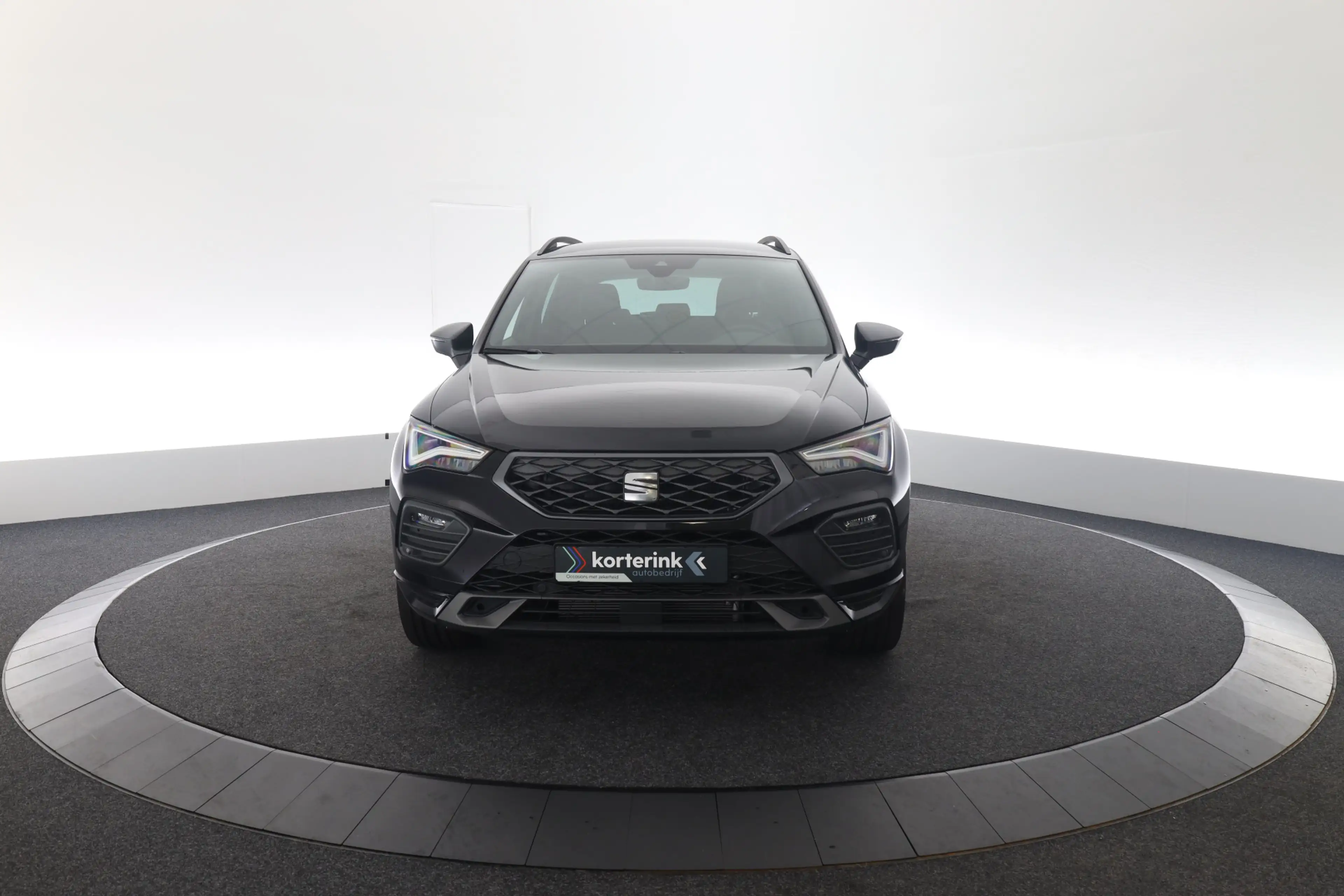 SEAT Ateca 1.5 TSI Xperience Business Intense — photo 6