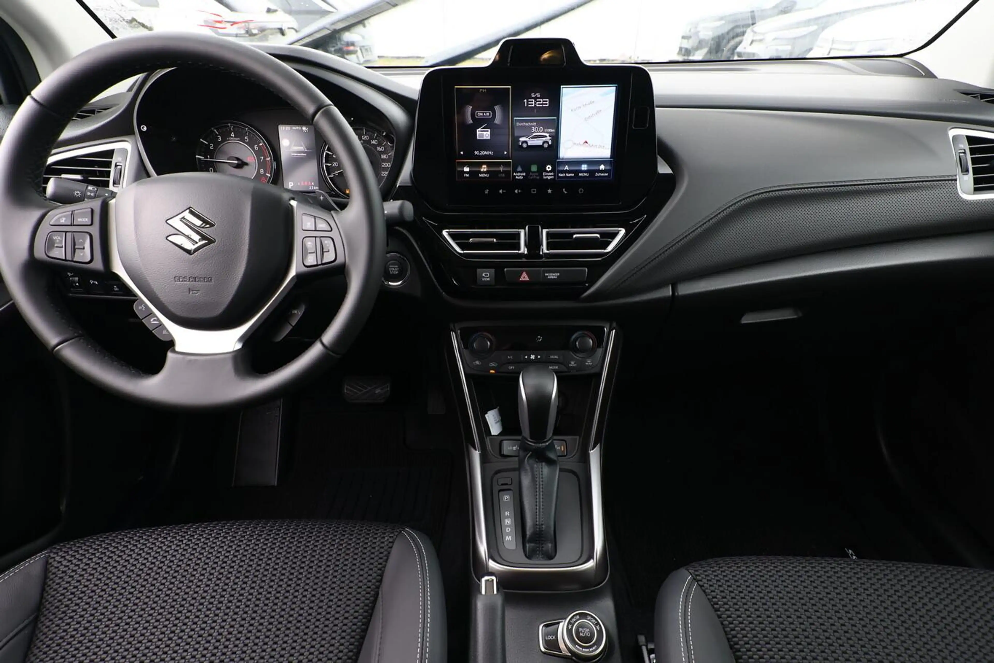 Suzuki S-Cross Comfort+ 1.4 MHEV 4WD Aut Pano 360° Lede 81 kW ... — photo 8