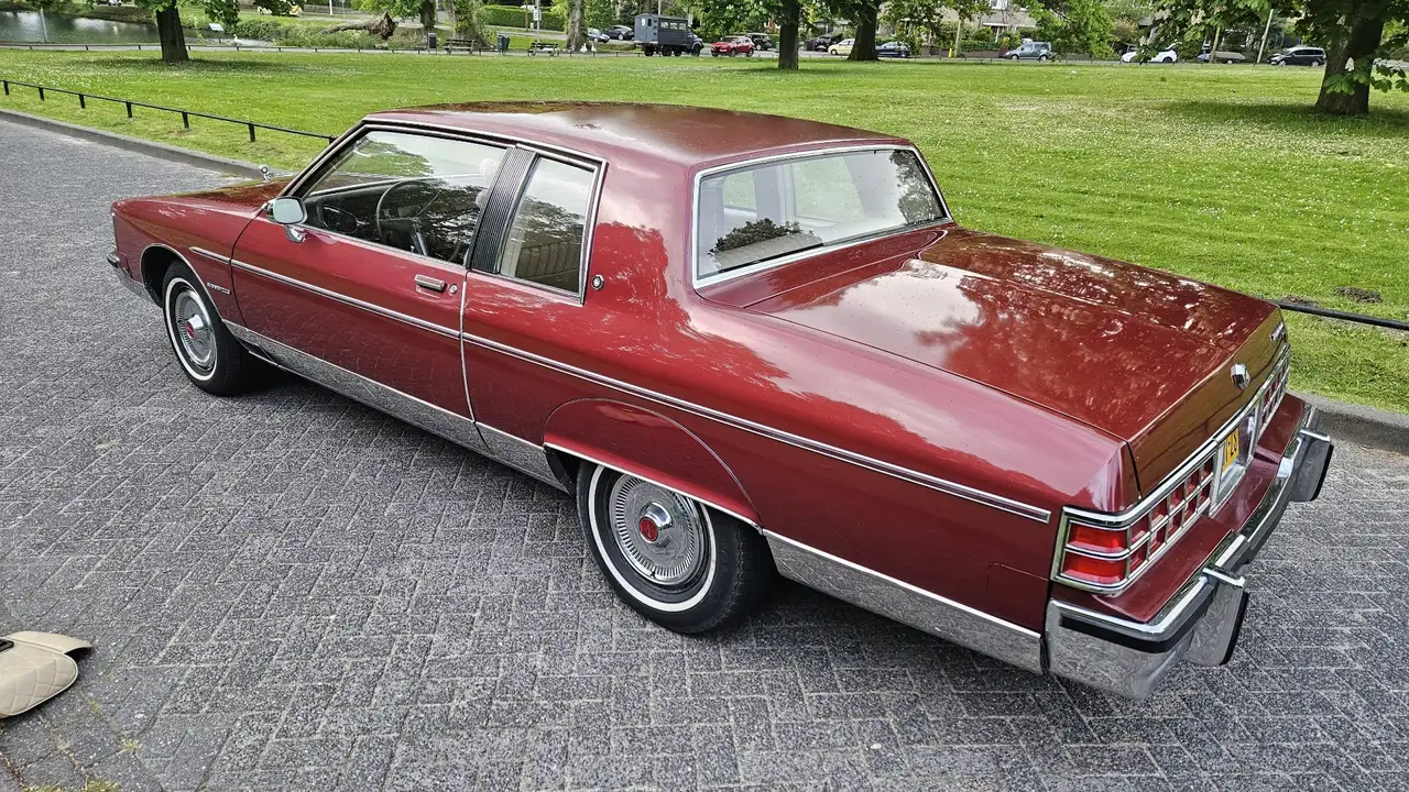 Pontiac Bonneville coupé V8, foto 8
