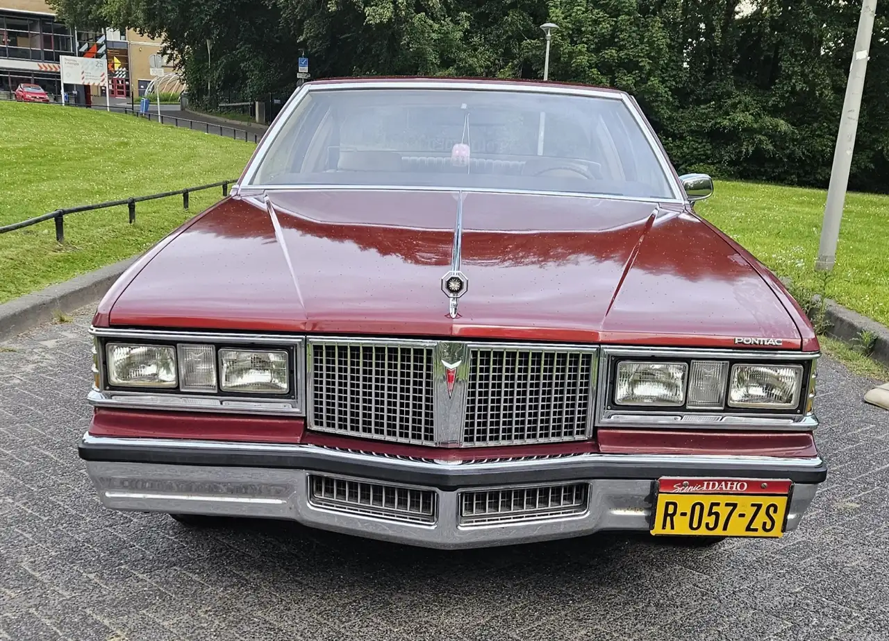 Pontiac Bonneville coupé V8, foto 3