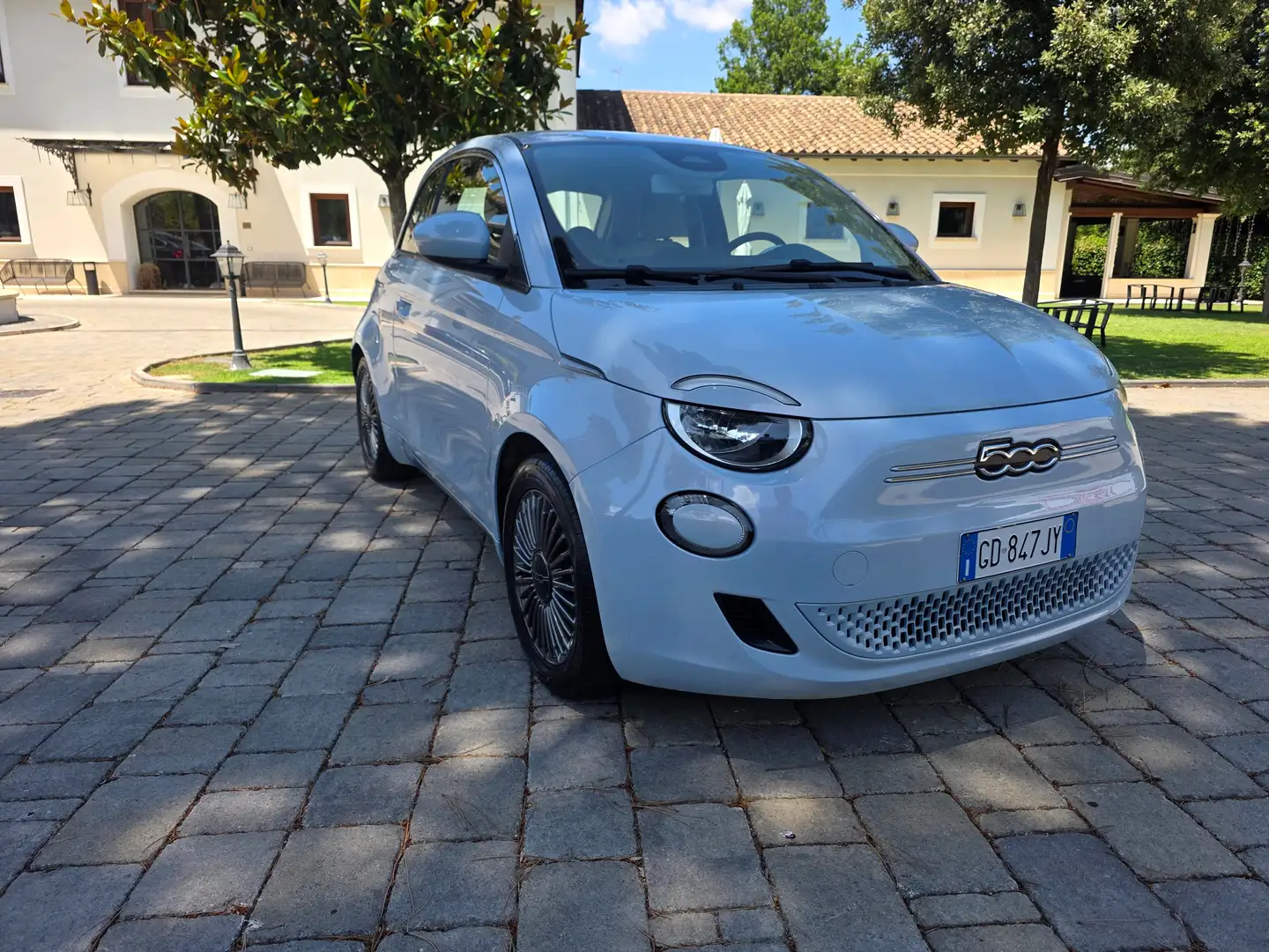 Fiat 500e 500e 42 kWh Passion Bleu - 2