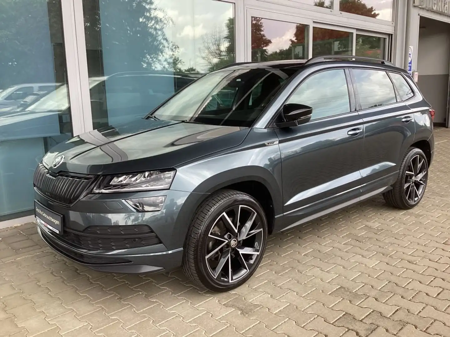 Skoda Karoq 2.0 TSI 4x4 DSG Sportline - 2
