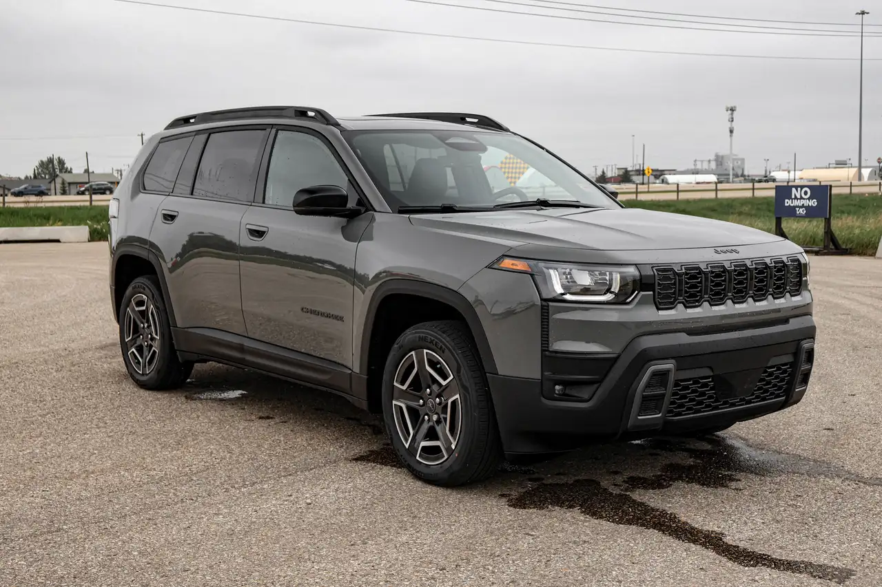 Jeep Cherokee снимка Jeep Cherokee