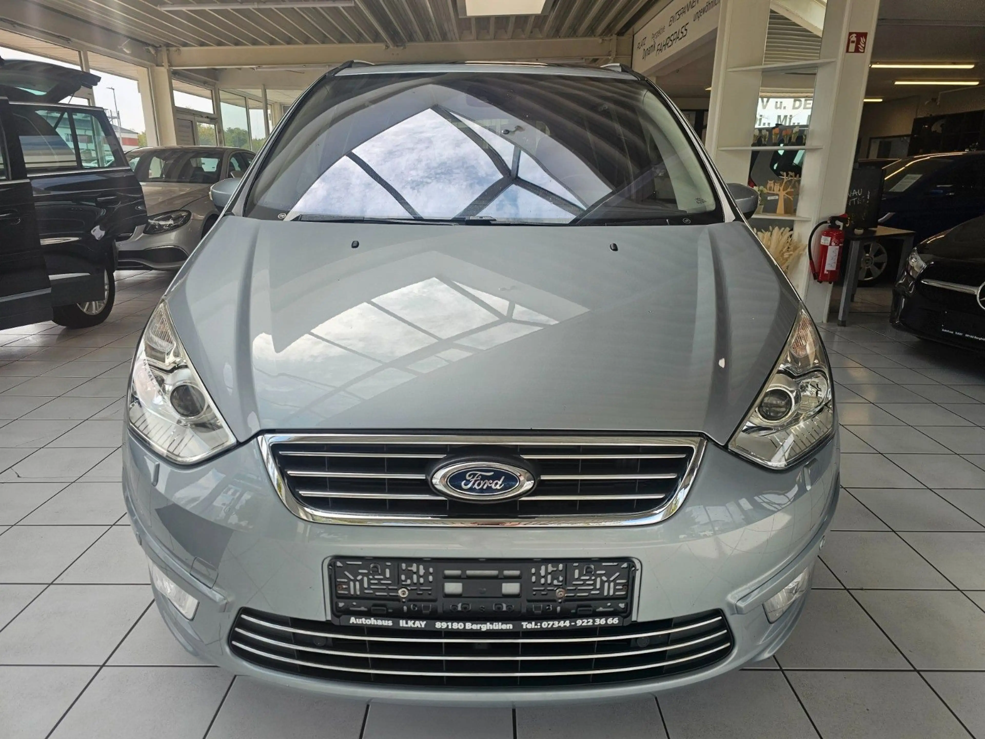 Ford Galaxy Titanium /7Sitzer /Teilleder/Panoramadach — photo 2