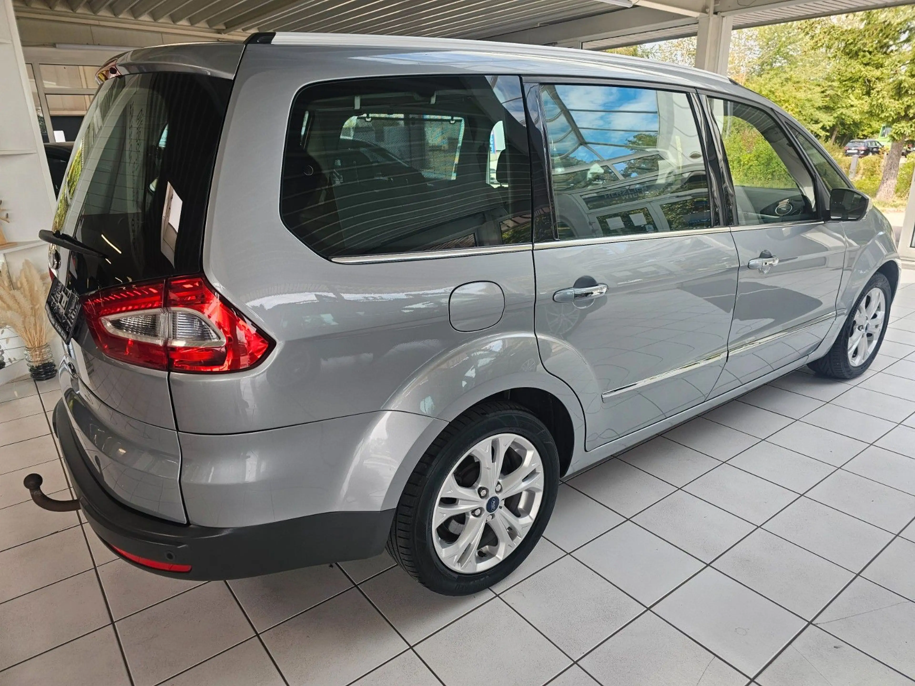 Ford Galaxy Titanium /7Sitzer /Teilleder/Panoramadach — photo 7