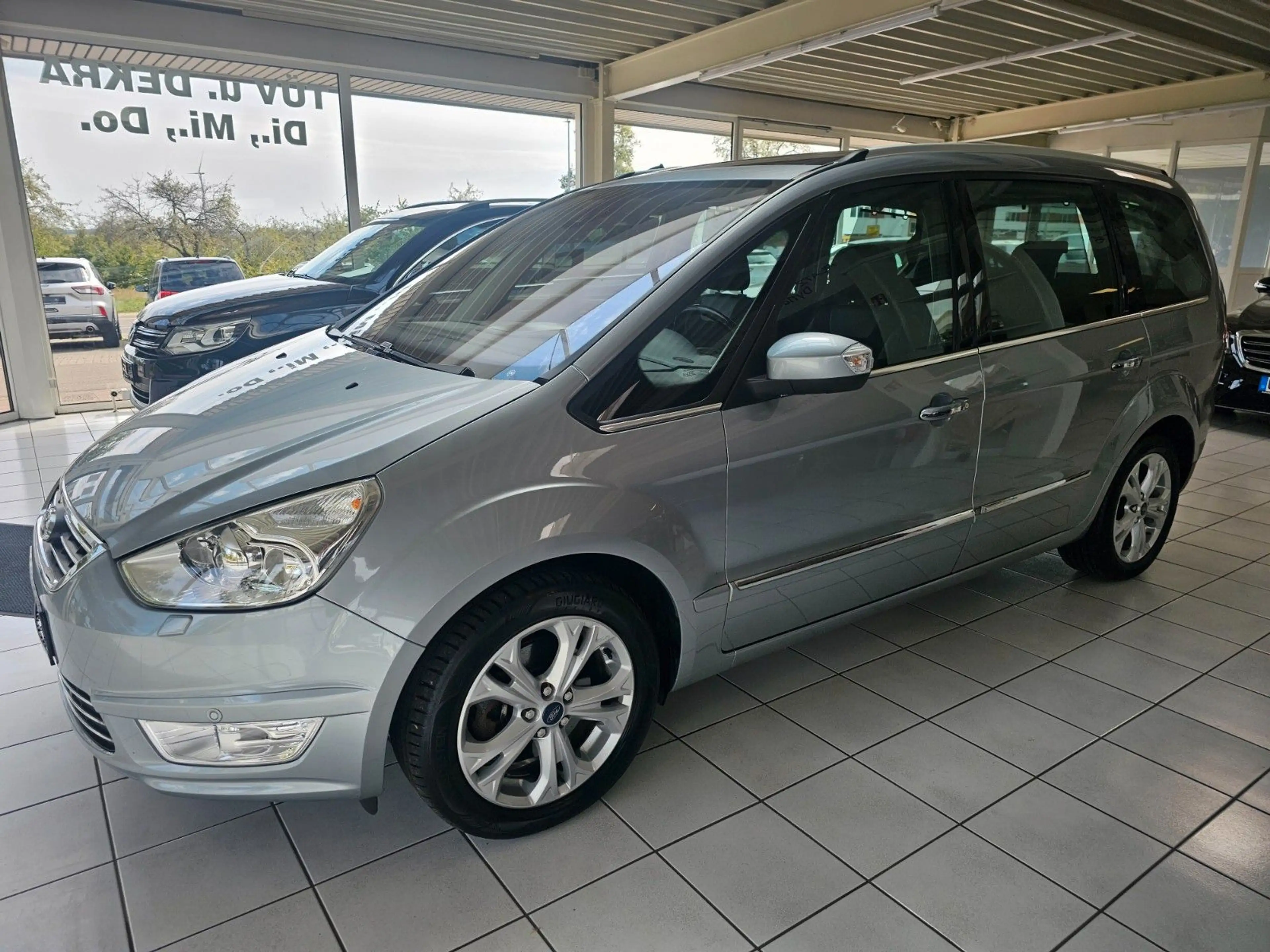 Ford Galaxy Titanium /7Sitzer /Teilleder/Panoramadach — photo 3