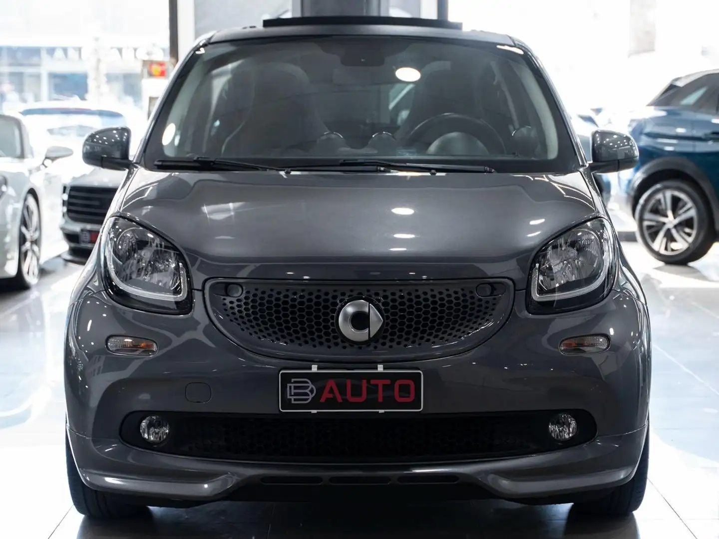smart forFour CABRIO 0.9 90 CV ALL. BRABUS TURBO 17" JBL NAVI LE Grijs - 2