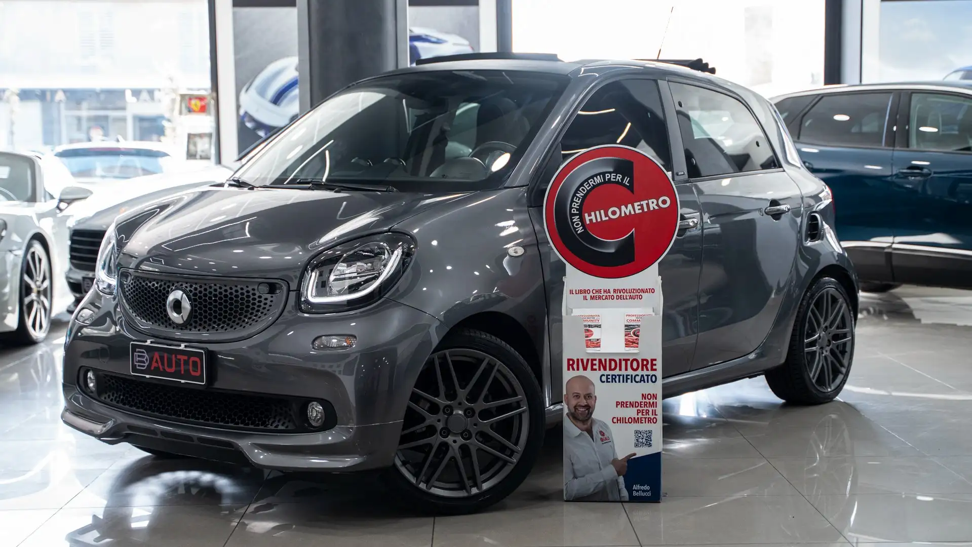 smart forFour CABRIO 0.9 90 CV ALL. BRABUS TURBO 17" JBL NAVI LE Grijs - 1
