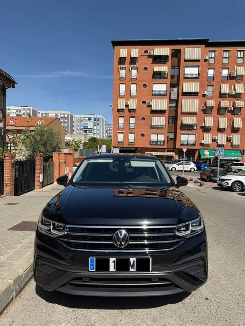 Volkswagen Tiguan Allspace Life 2.0 TDI 110kW (150CV) DSG Negro - 2