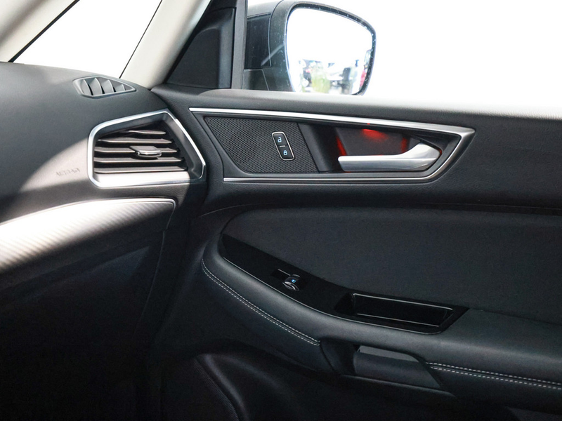Ford S-Max Titanium 2.0l EcoBlue — photo 15