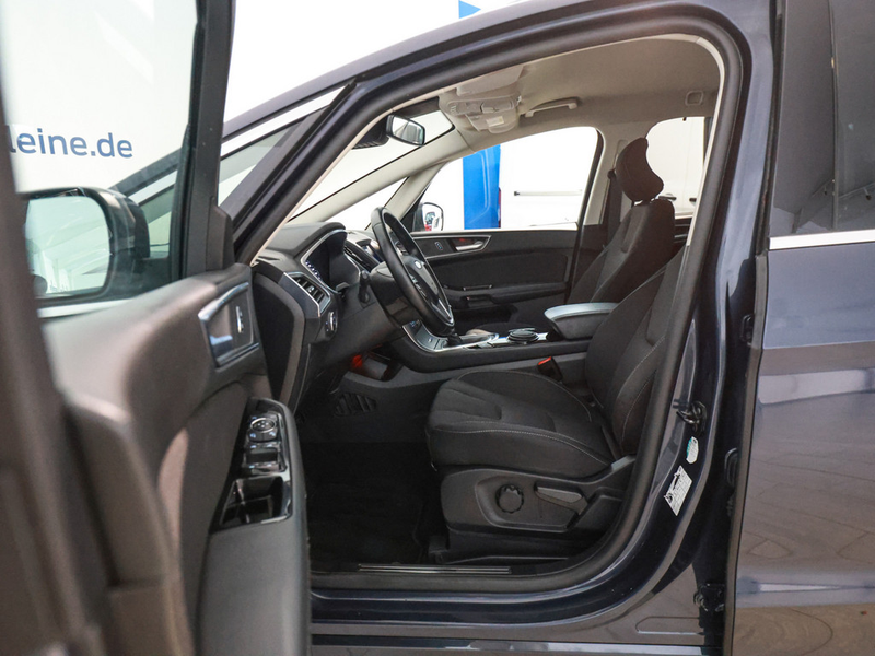Ford S-Max Titanium 2.0l EcoBlue — photo 8