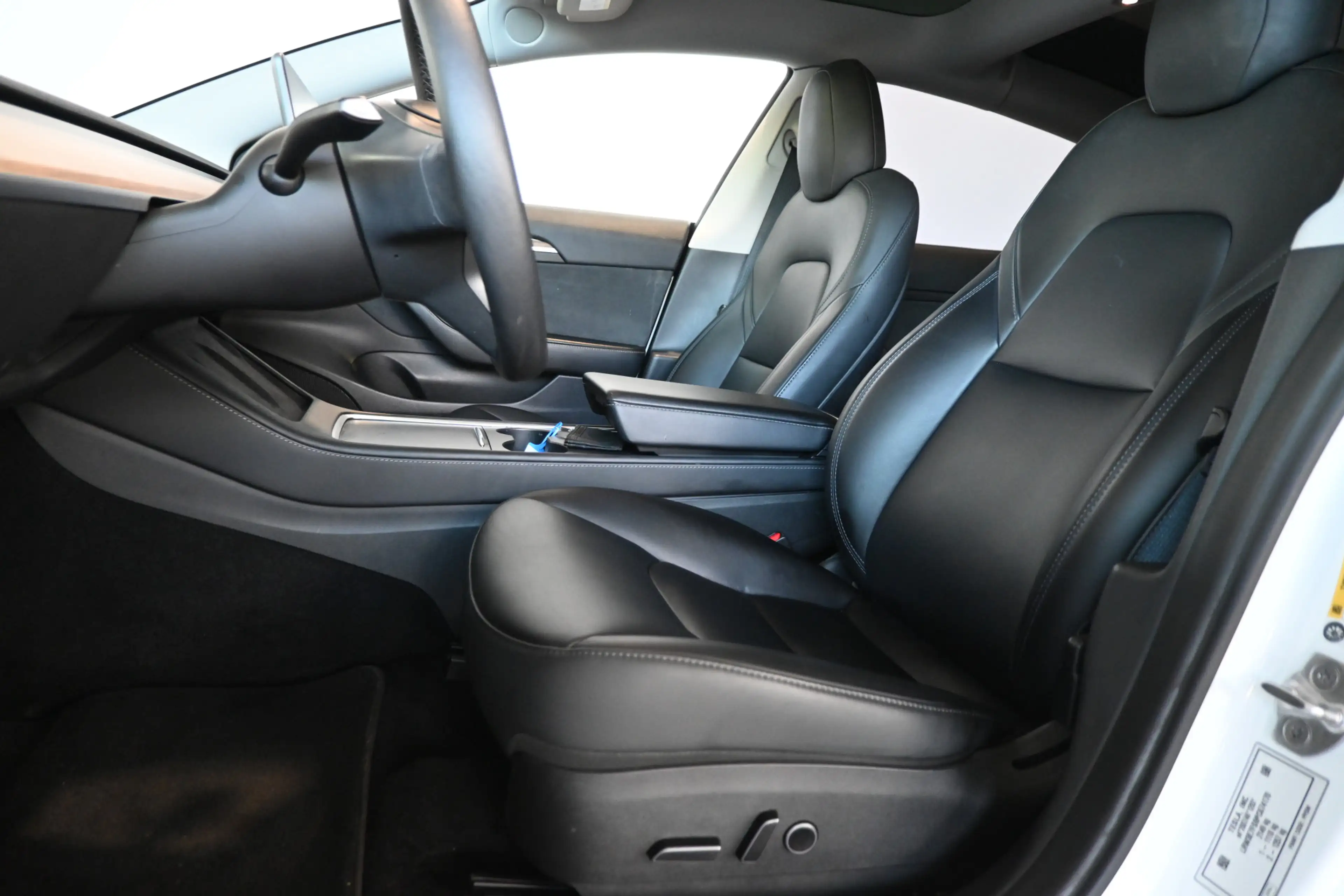 Tesla Model 3 Standard RWD Plus 60 kWh SOH 91% 238Pk Cruise Lede — photo 7