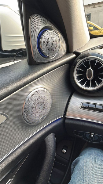 Mercedes-Benz E 220 E220d Avantgarde/PanoD/HUP/Kamera/Burmester — photo 13