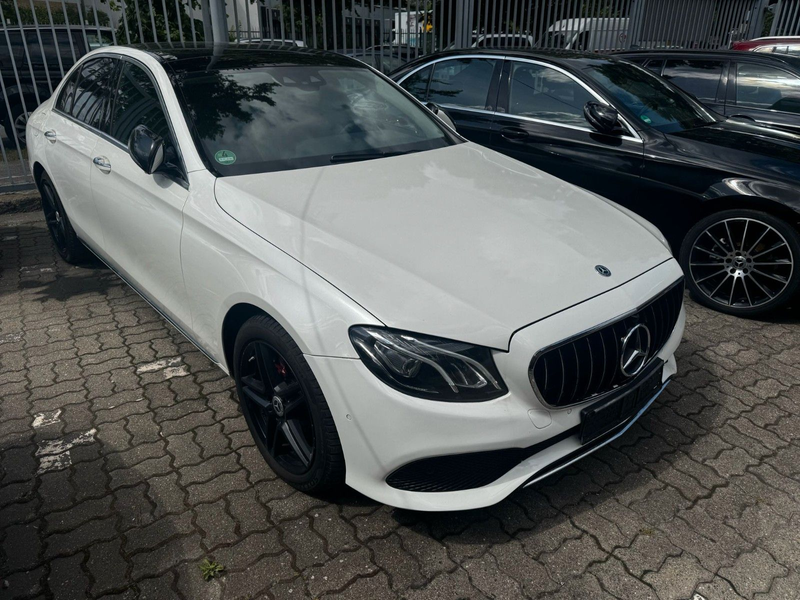 Mercedes-Benz E 220 E220d Avantgarde/PanoD/HUP/Kamera/Burmester — photo 9