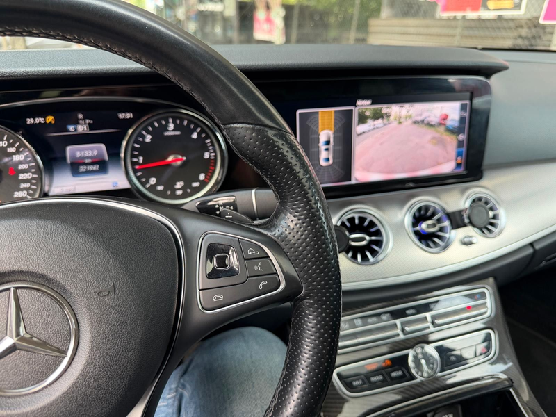 Mercedes-Benz E 220 E220d Avantgarde/PanoD/HUP/Kamera/Burmester — photo 10