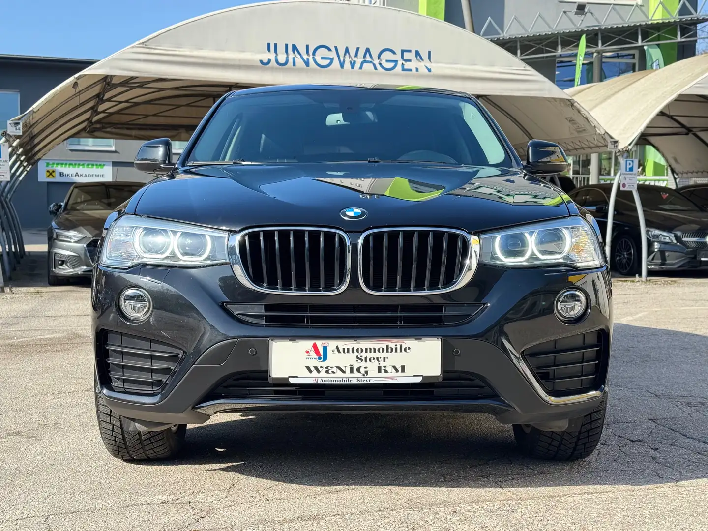 BMW X4 xDrive 20d Advantage Aut.+Navi+R-Kamera+Leder+AHK Schwarz - 2