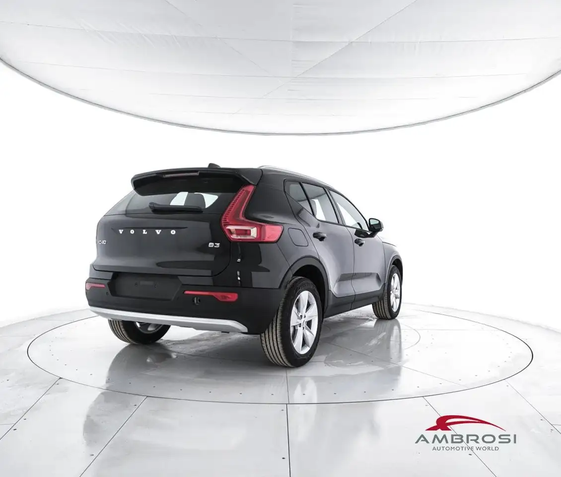 Volvo XC40 2026