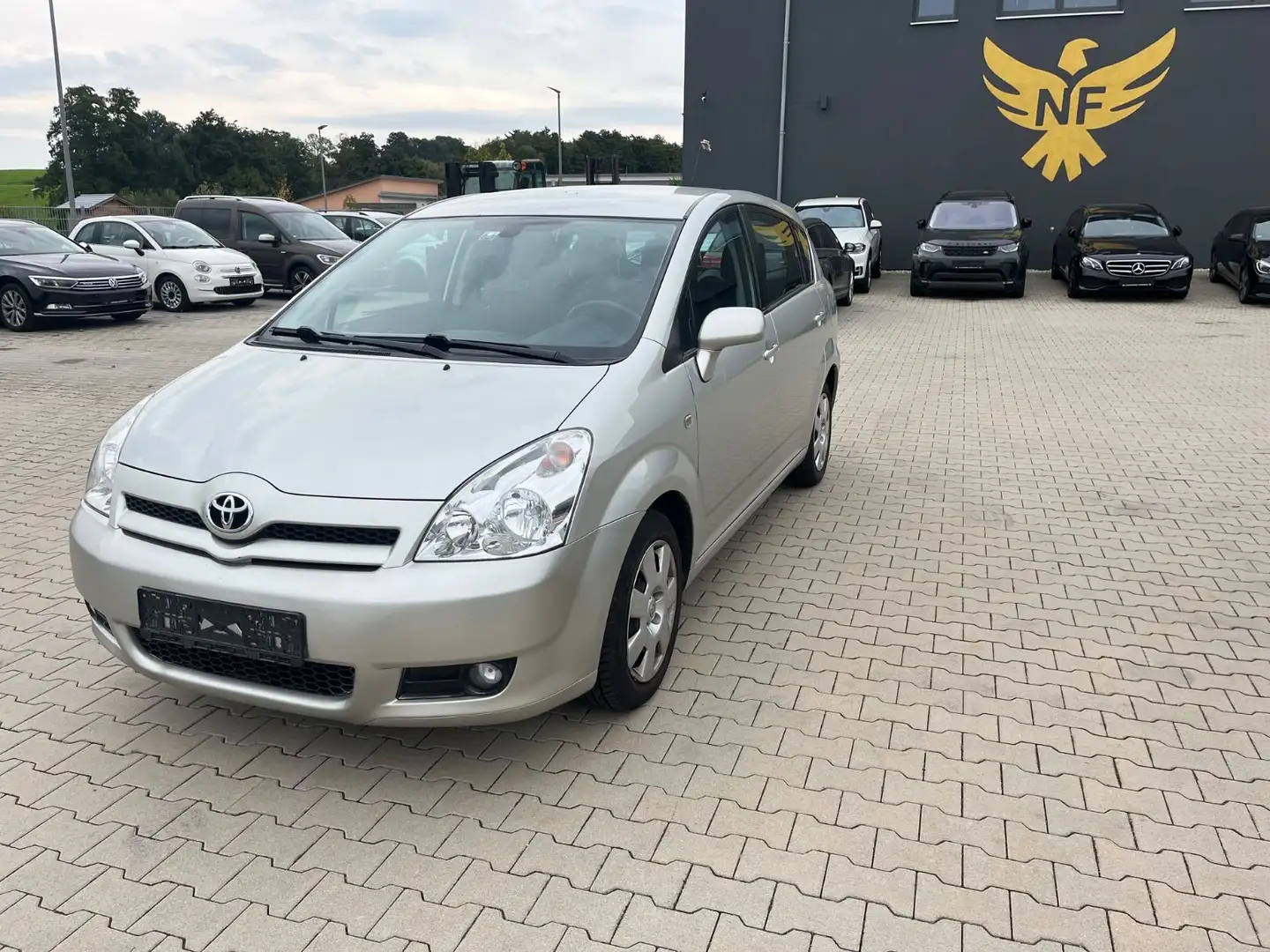 Toyota Corolla Verso 1.8 Sol 7-Sitz,Klimaauto,TOP Silber - 1