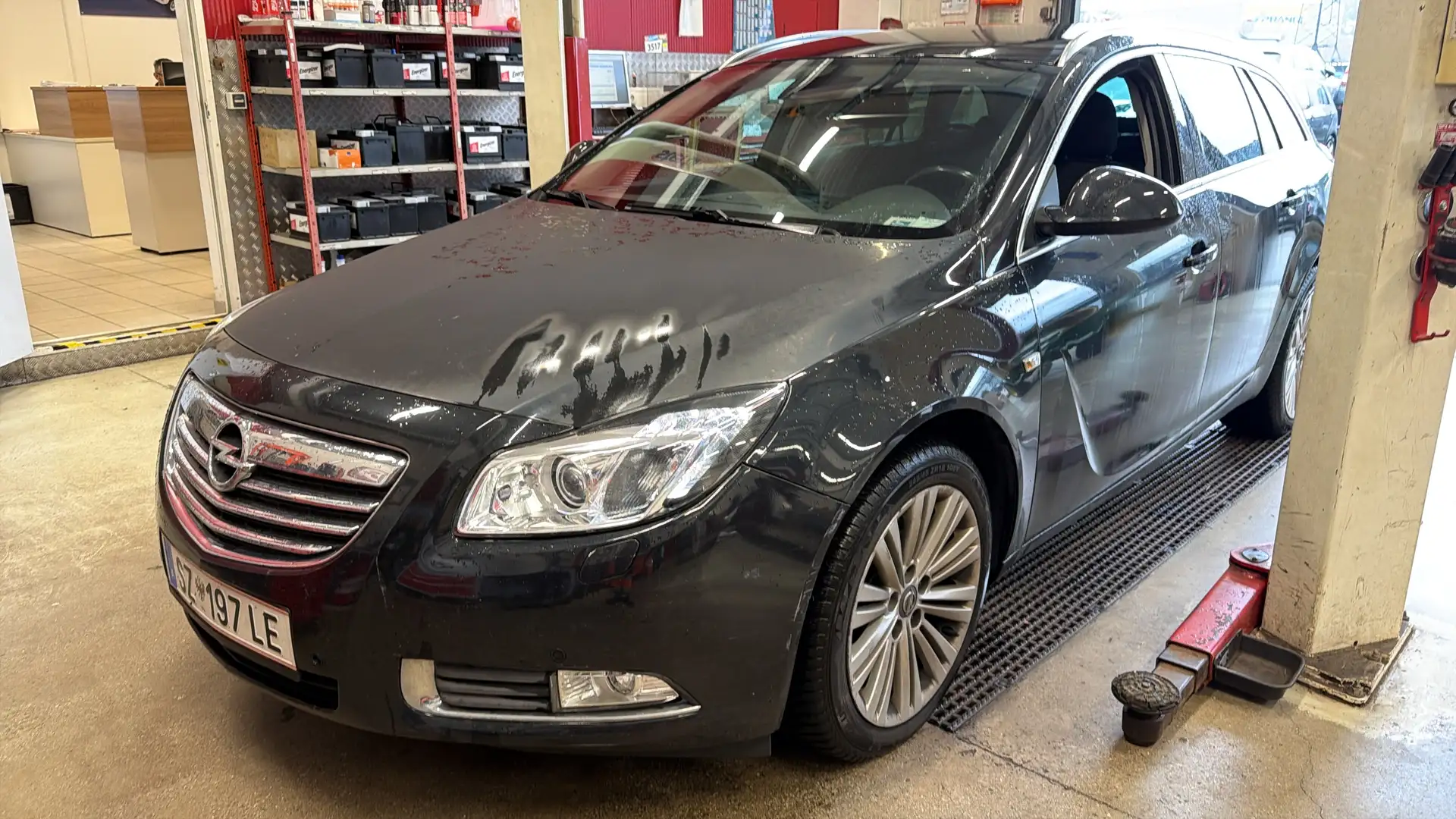 Opel Insignia Insignia 2,0 Active CDTI Ecotec Aut. Active Schwarz - 1