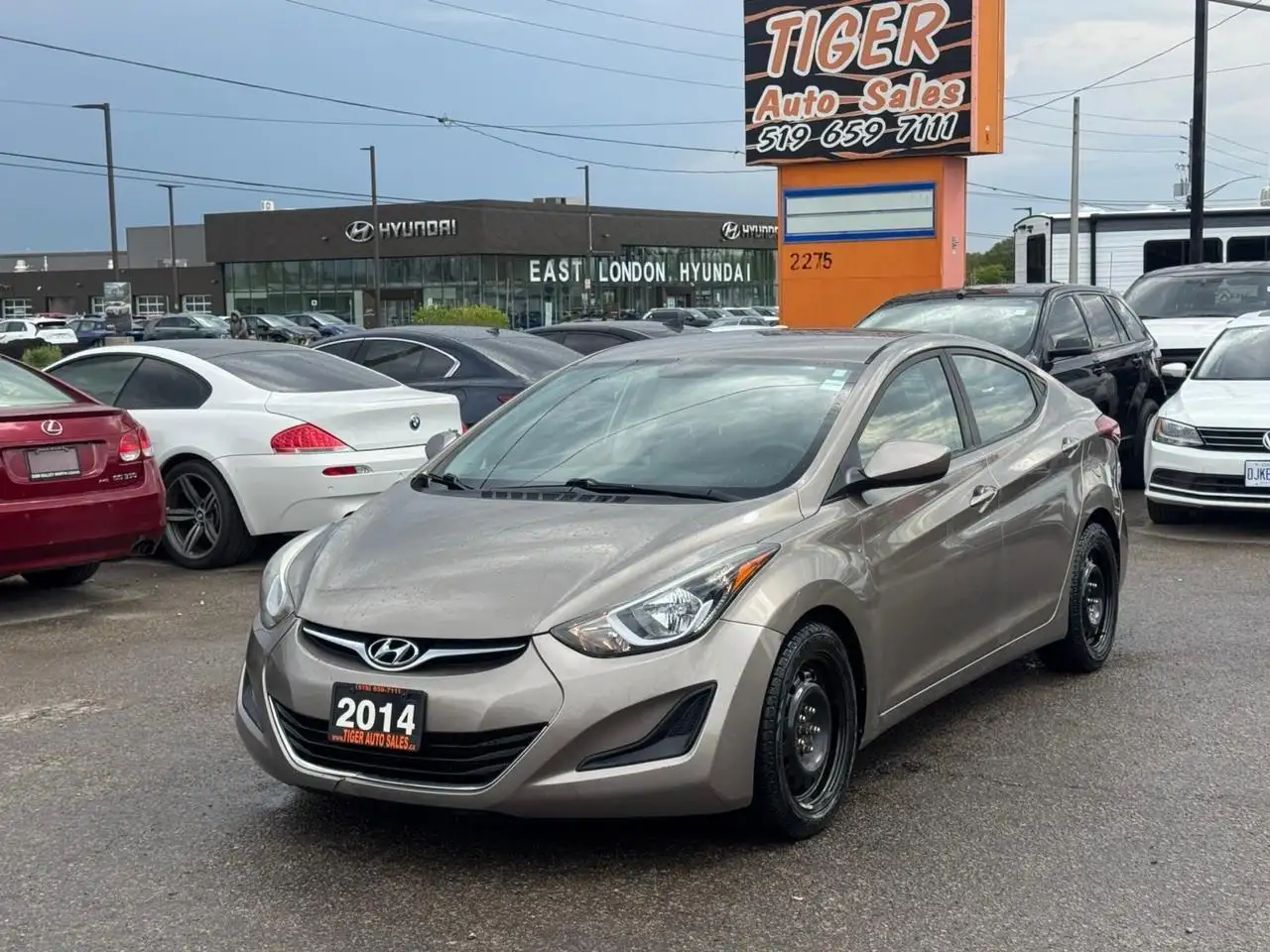 Hyundai ELANTRA снимка Hyundai ELANTRA