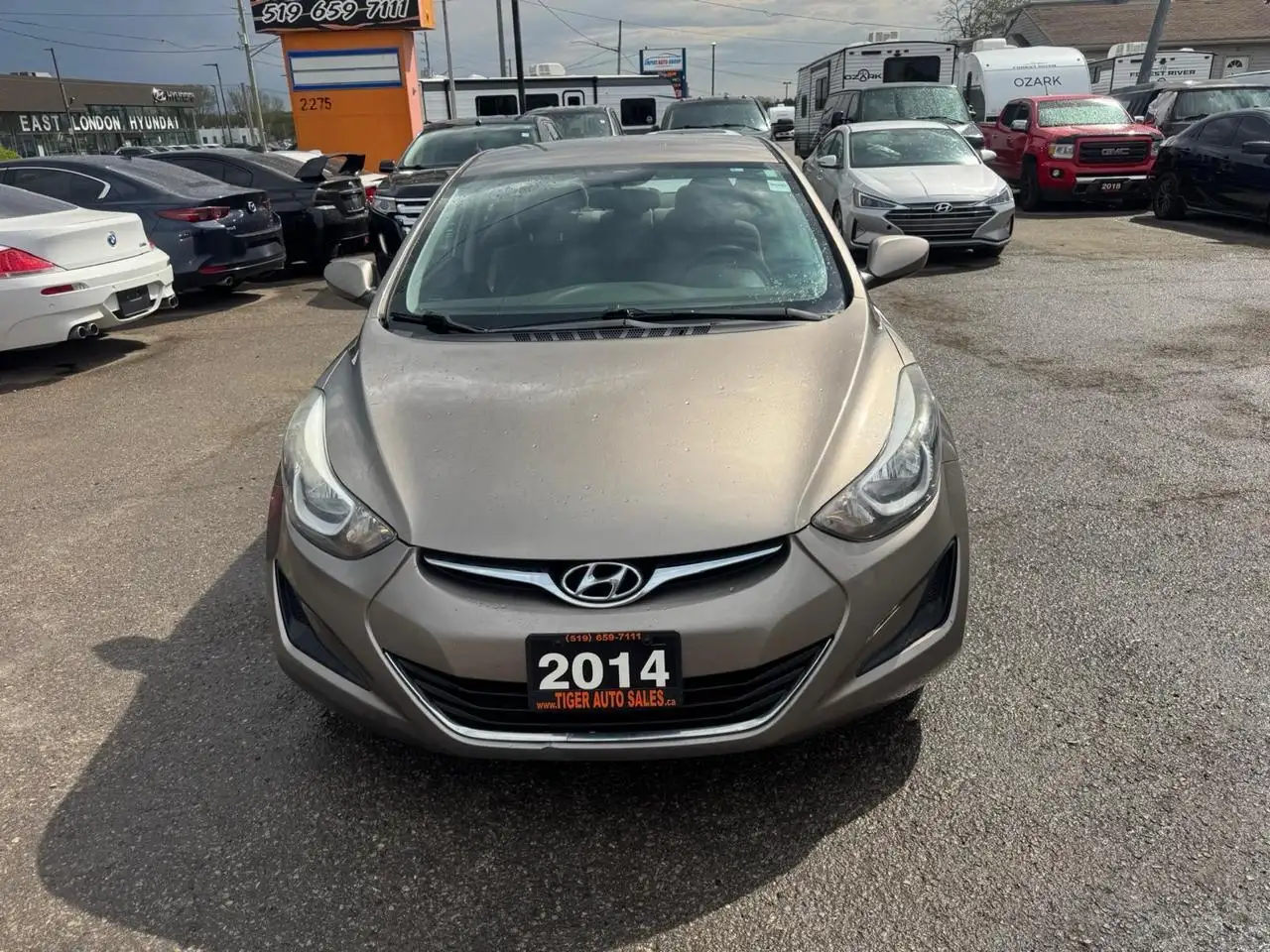 Hyundai ELANTRA снимка Hyundai ELANTRA