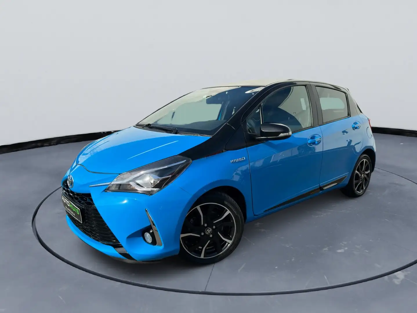 Toyota Yaris 1.5 Hybrid Bi-Tone Plus Navigatiesysteem Line assi Bleu - 2