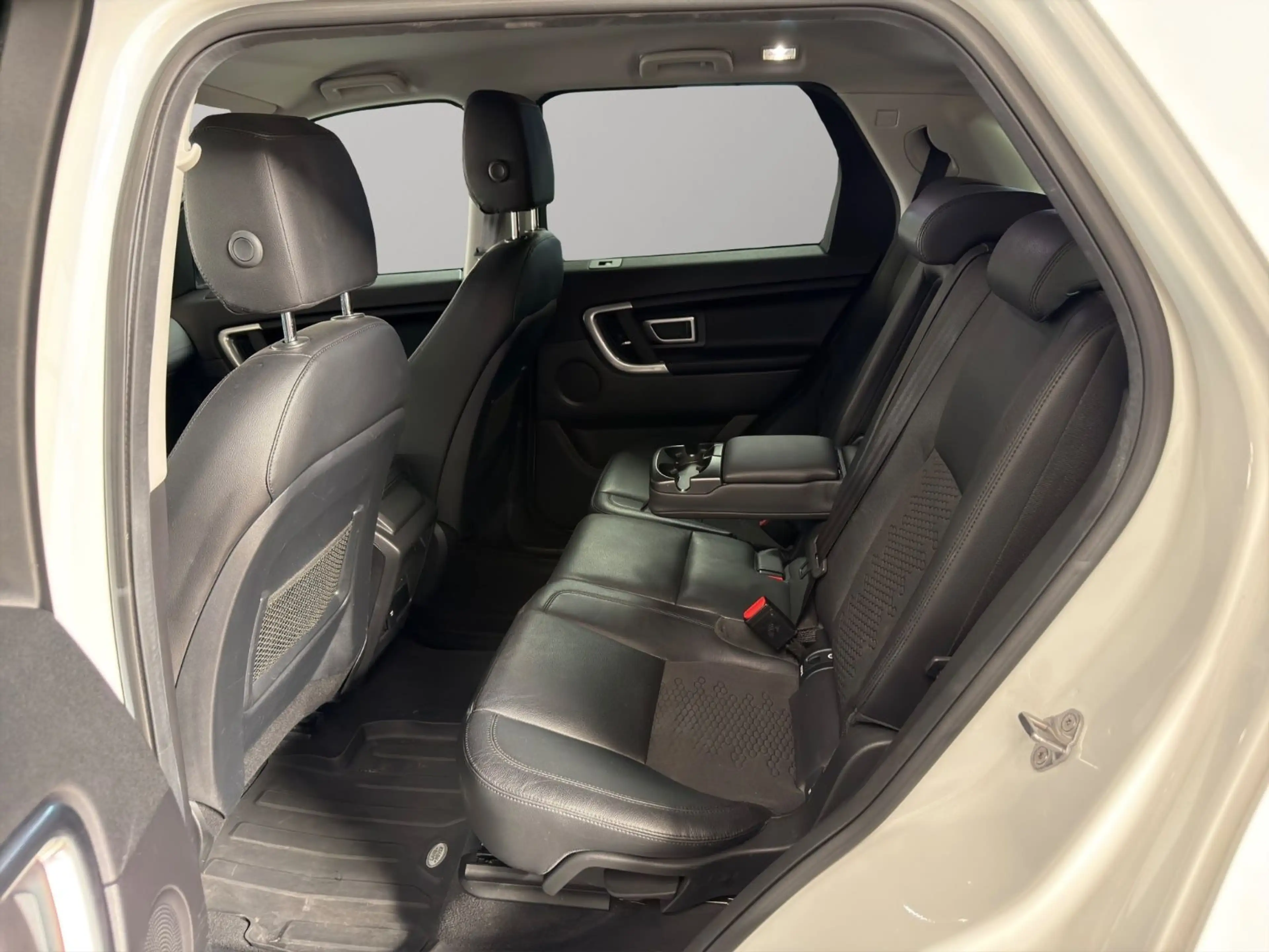 Land Rover Discovery Sport SCHECKHEFT/NAVI/KAMERA/TÜV NEU — photo 14